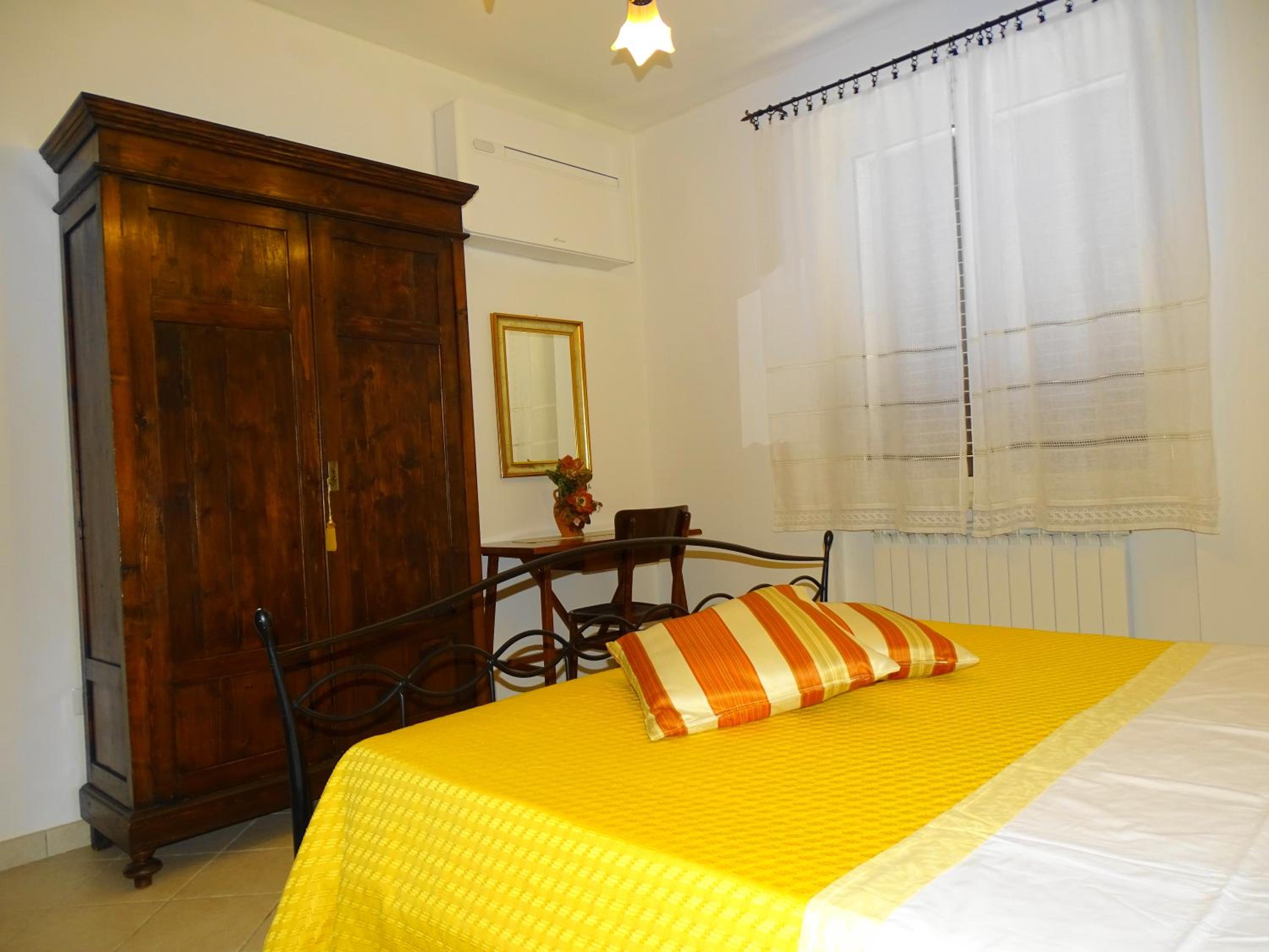 Apartment with Garden View - Photo 7