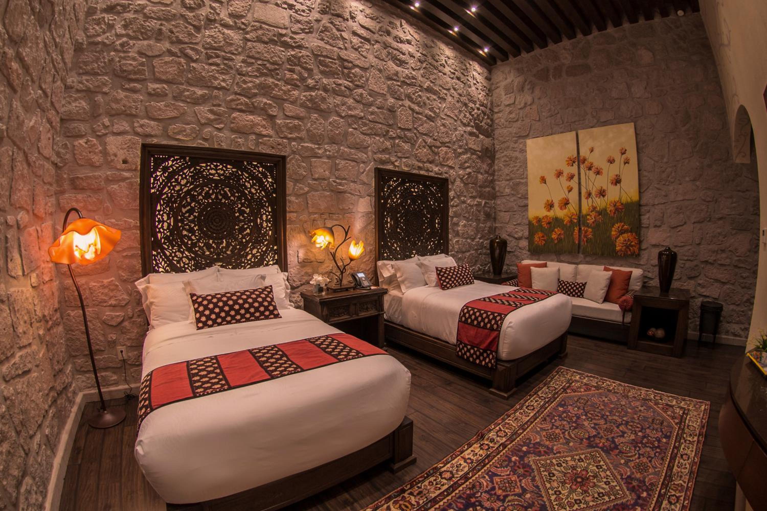Deluxe Double Room with Two Double Beds - Photo 17