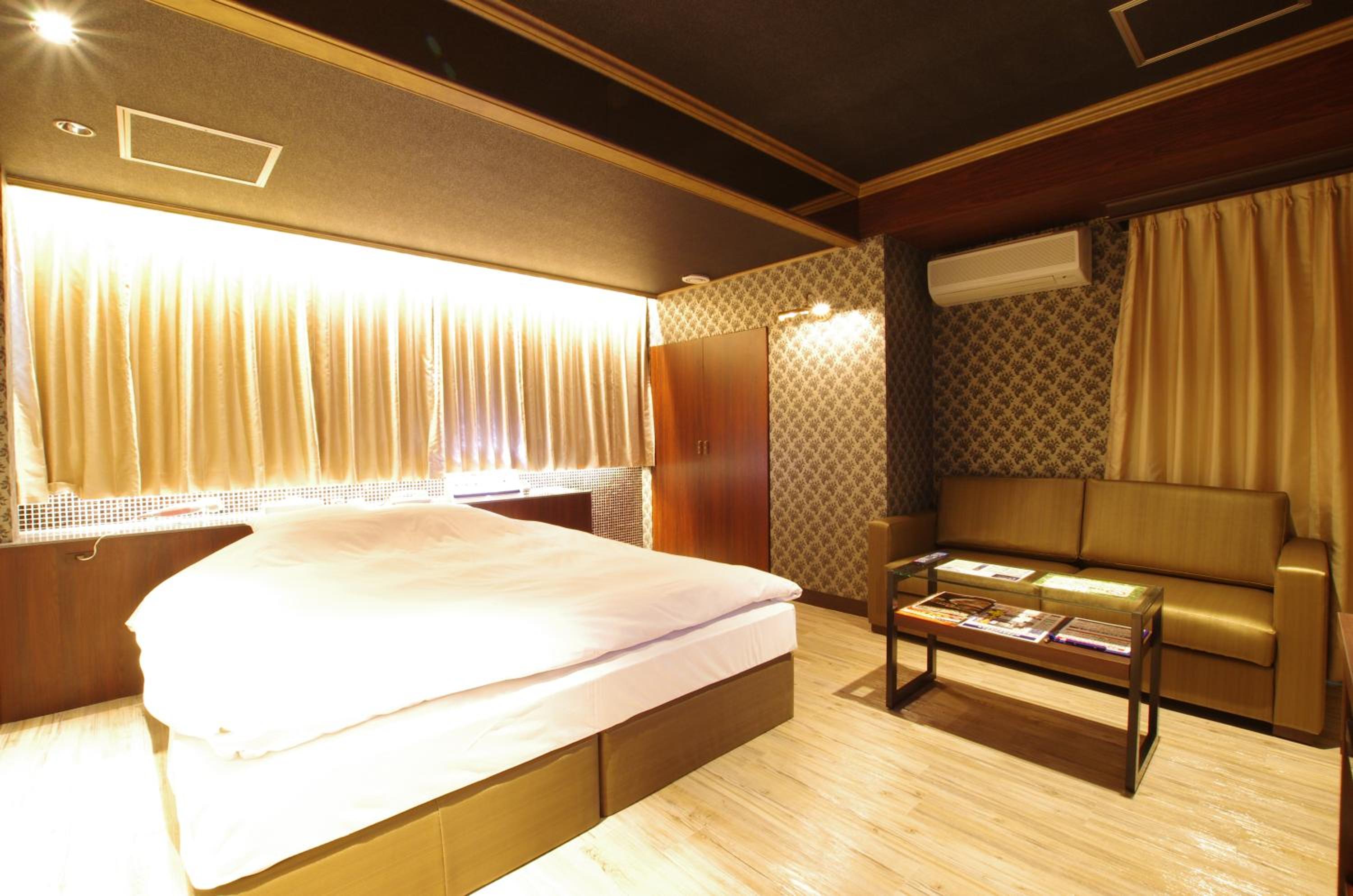 Deluxe Double Room - Non-Smoking - 15:00 Check in - Photo 6