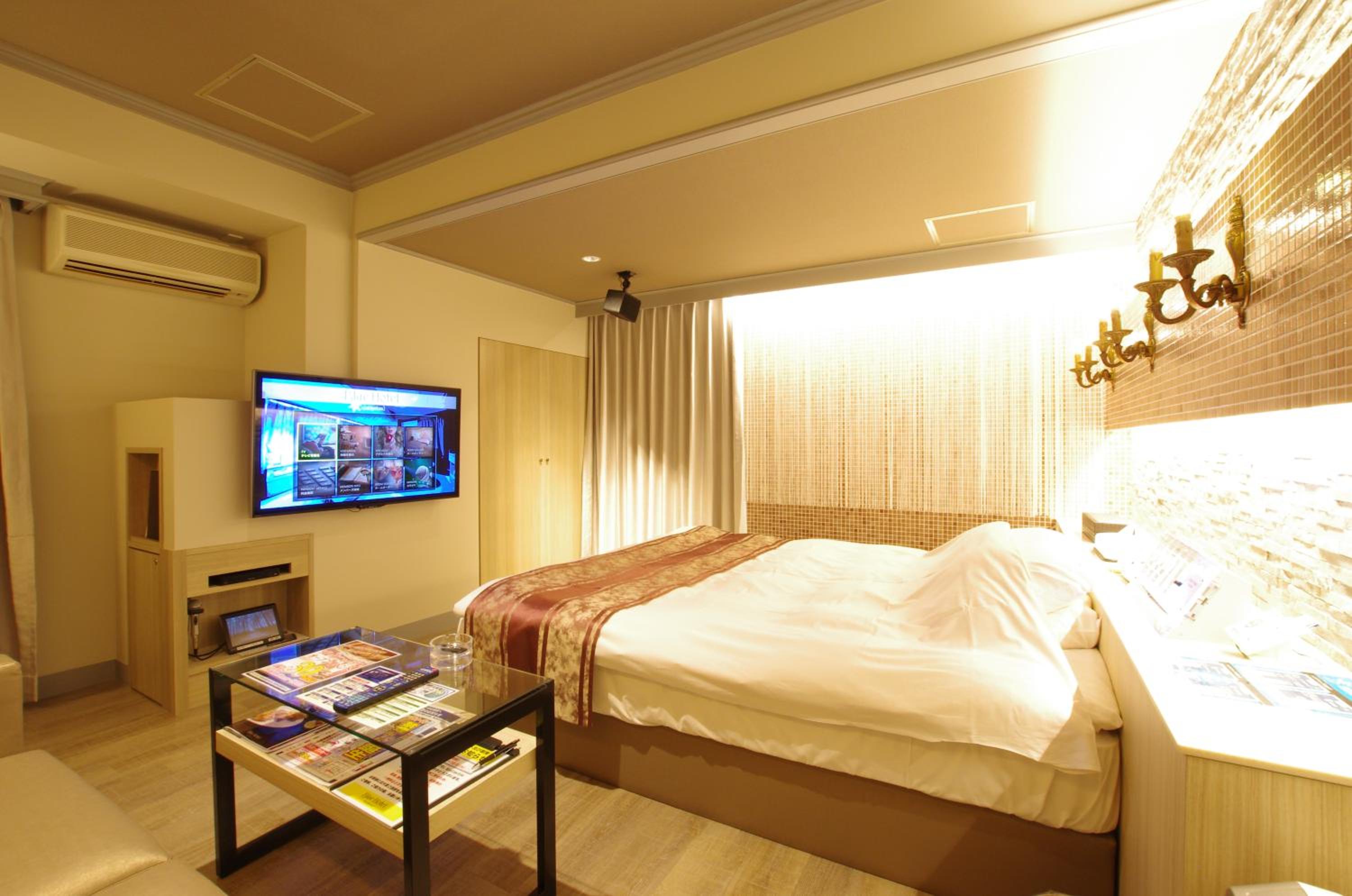 Deluxe Double Room - Smoking - 15:00 Check in - Photo 6