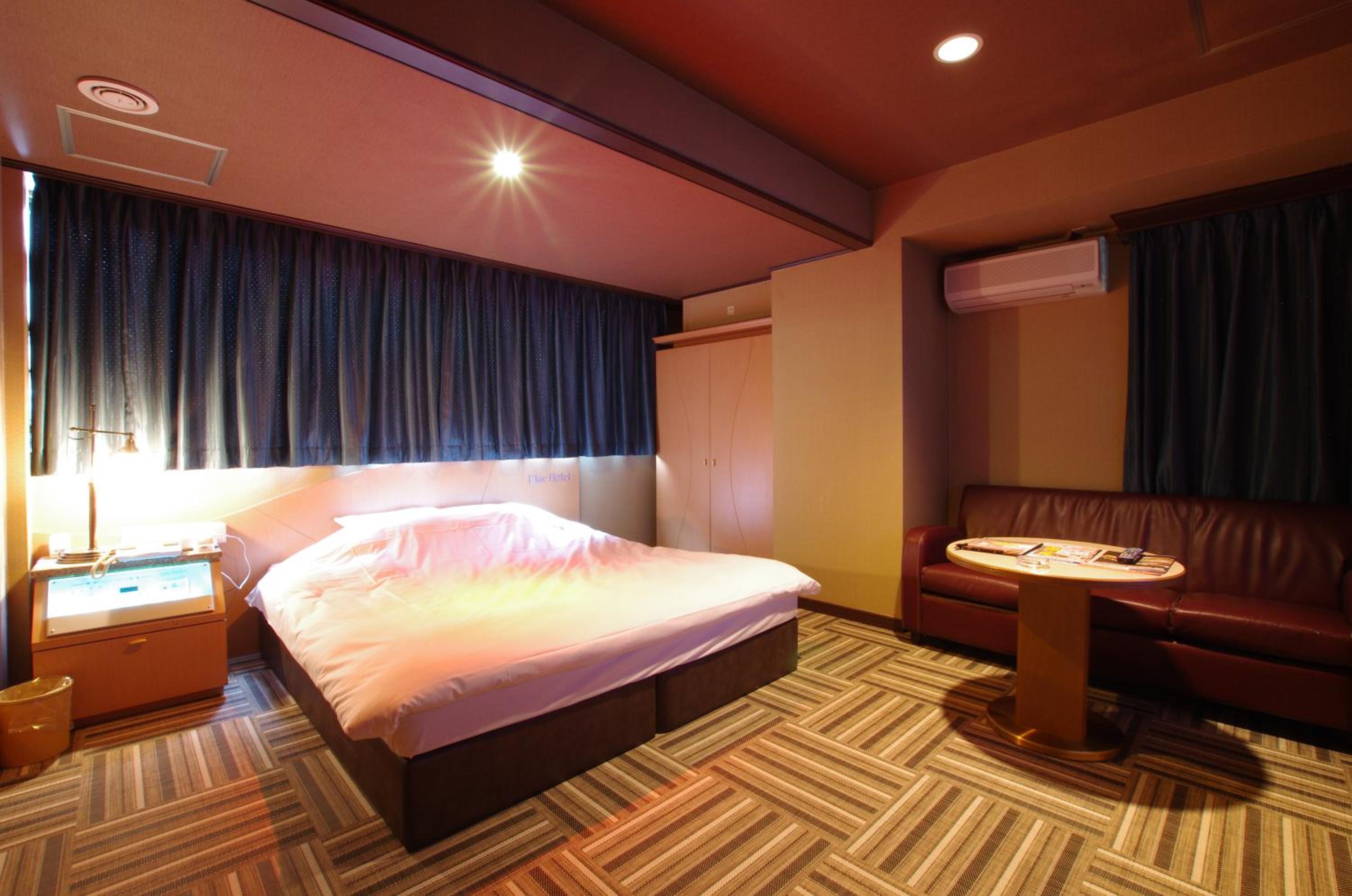 Deluxe Double Room - Smoking - 15:00 Check in - Photo 9