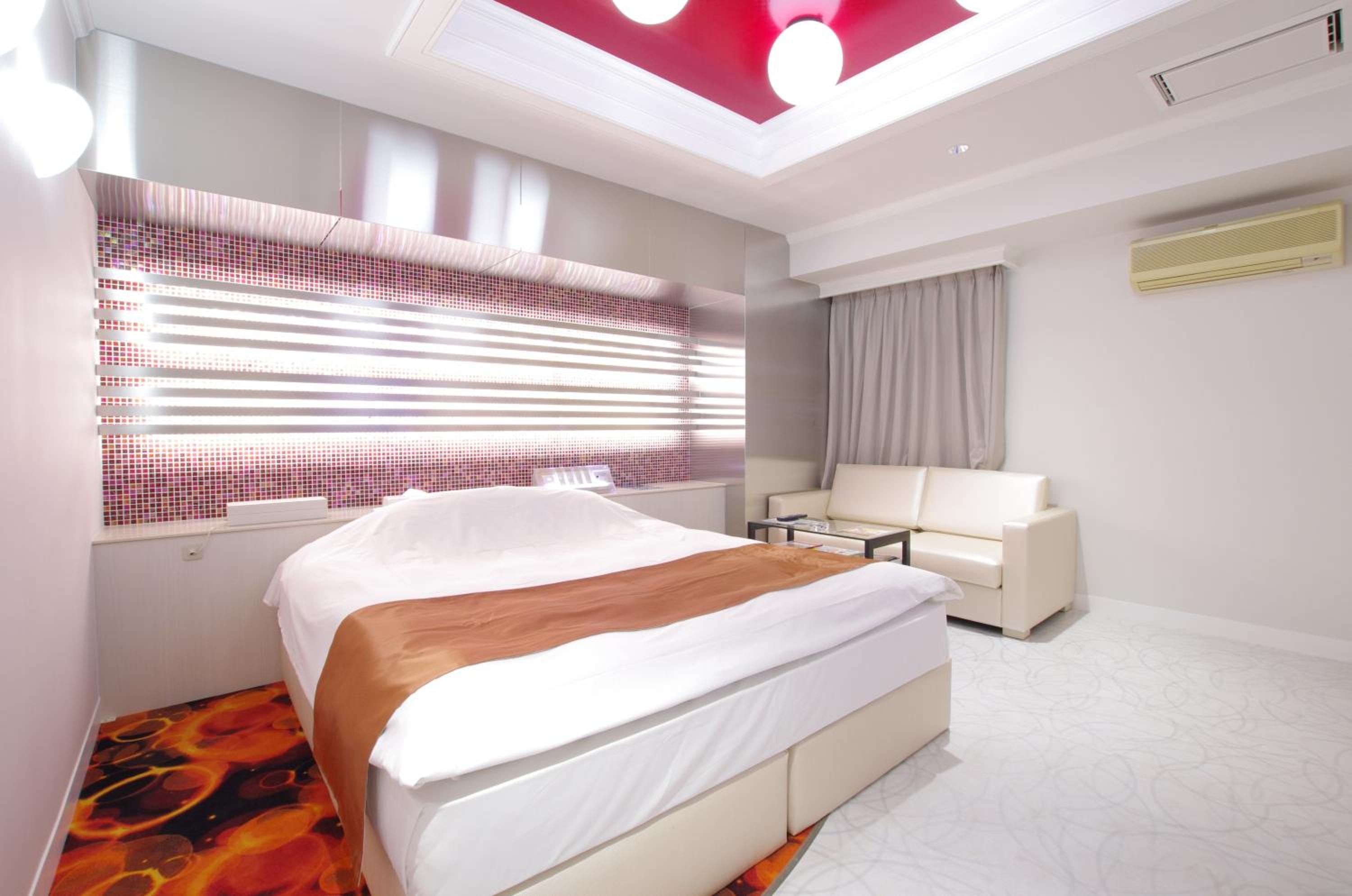 Deluxe Double Room - Smoking - 15:00 Check in - Photo 12