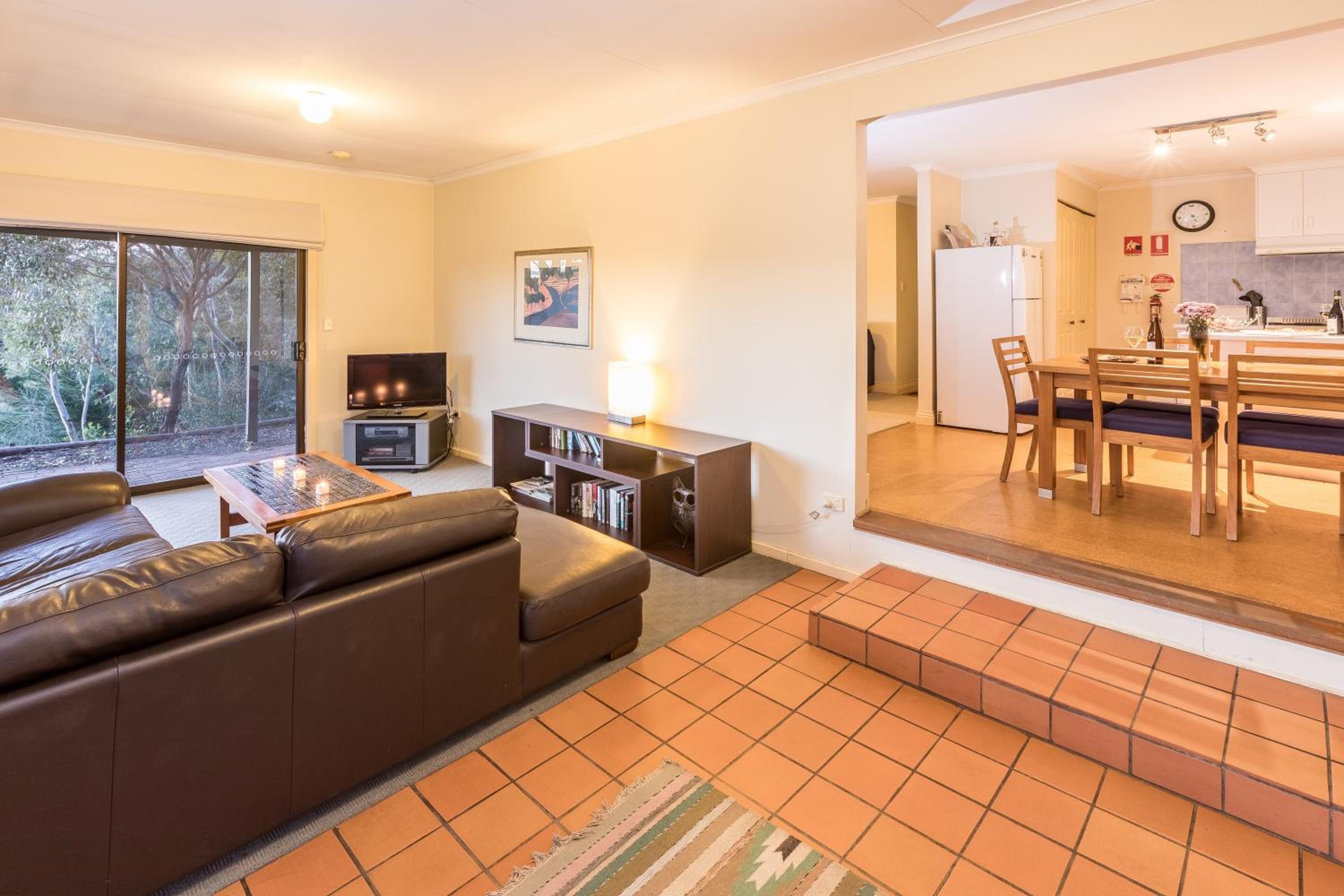 Three-Bedroom Cottage - Owl Cottage
