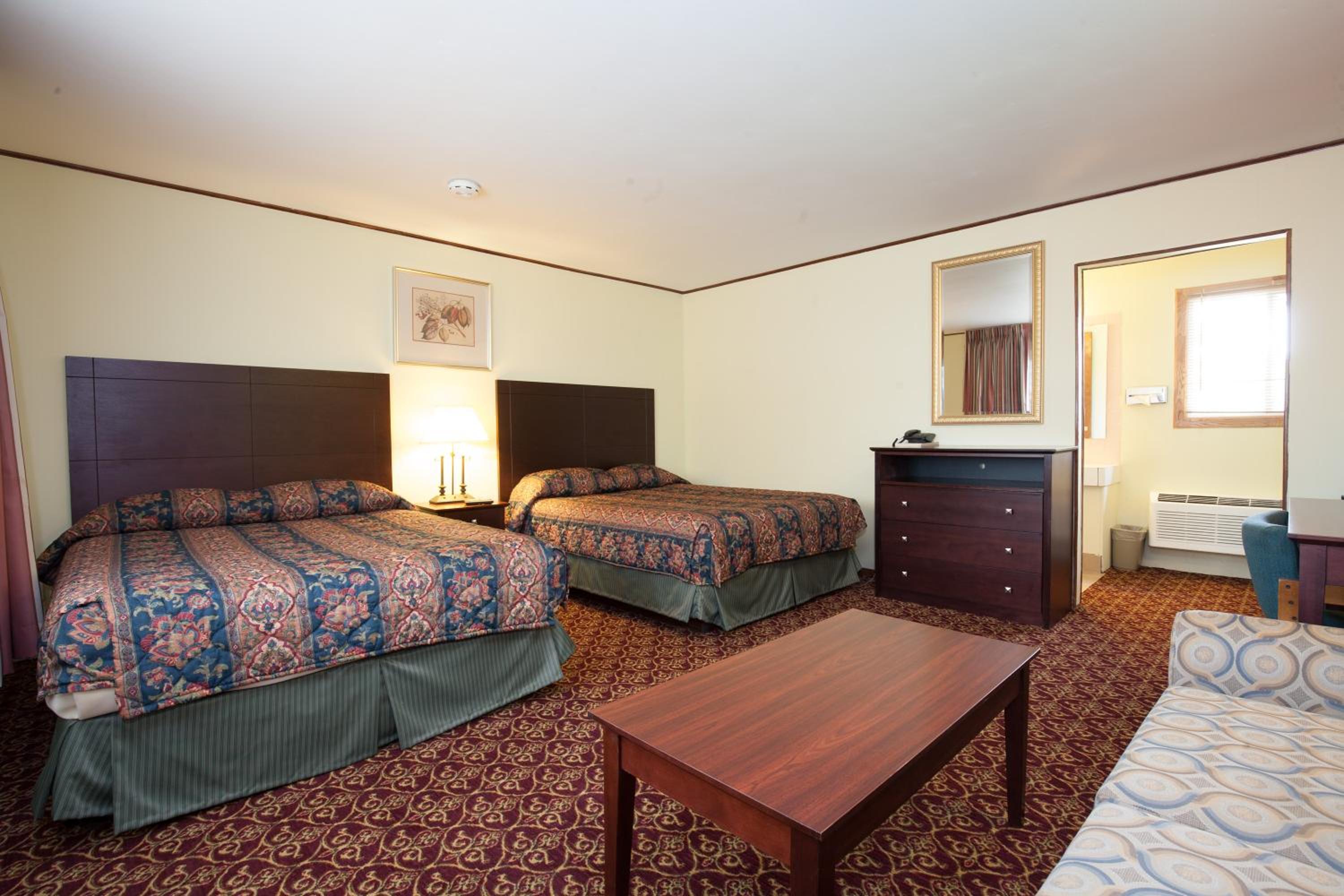 Standard Queen Room photo 1