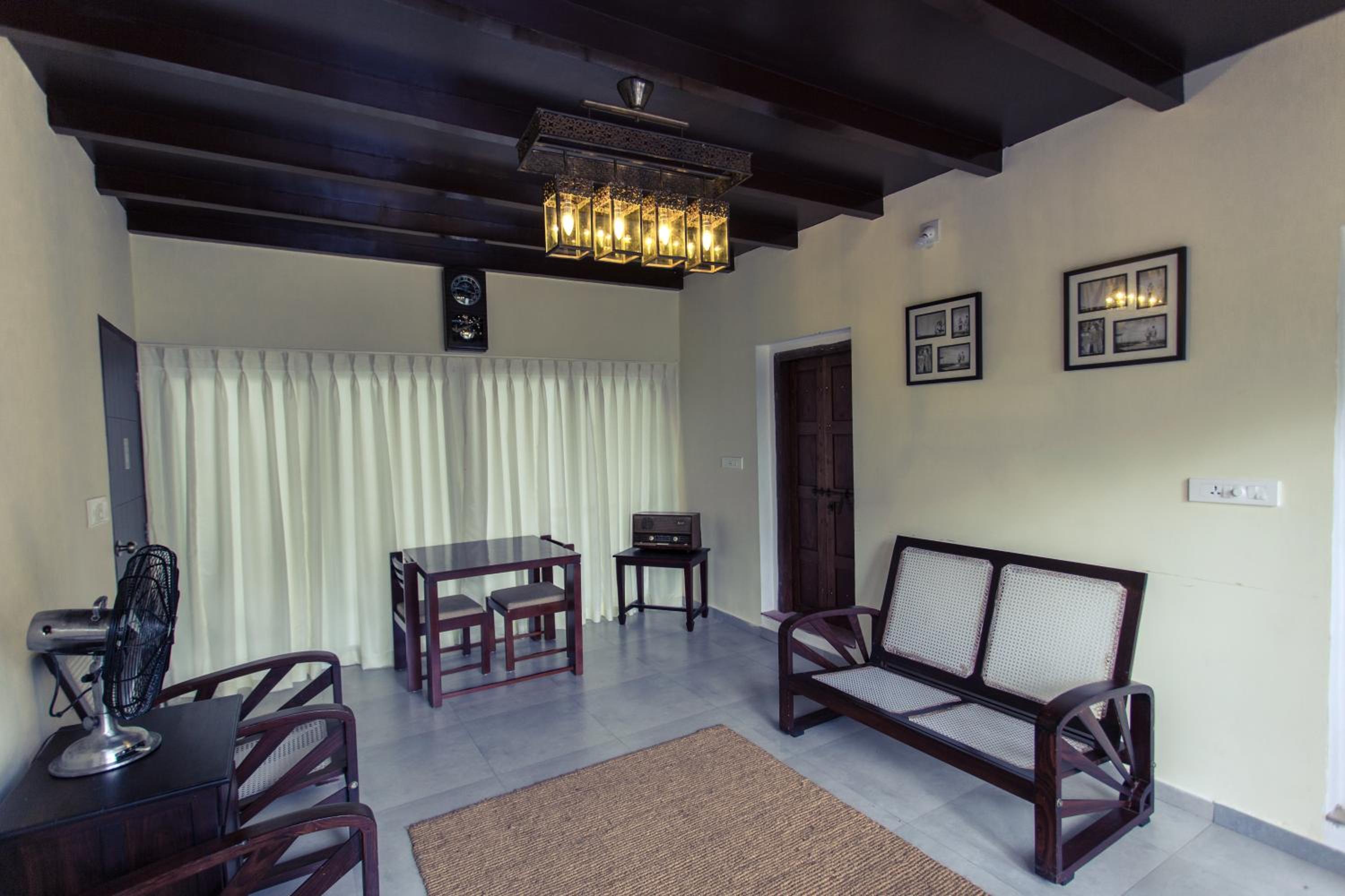 Deluxe King Room photo 3