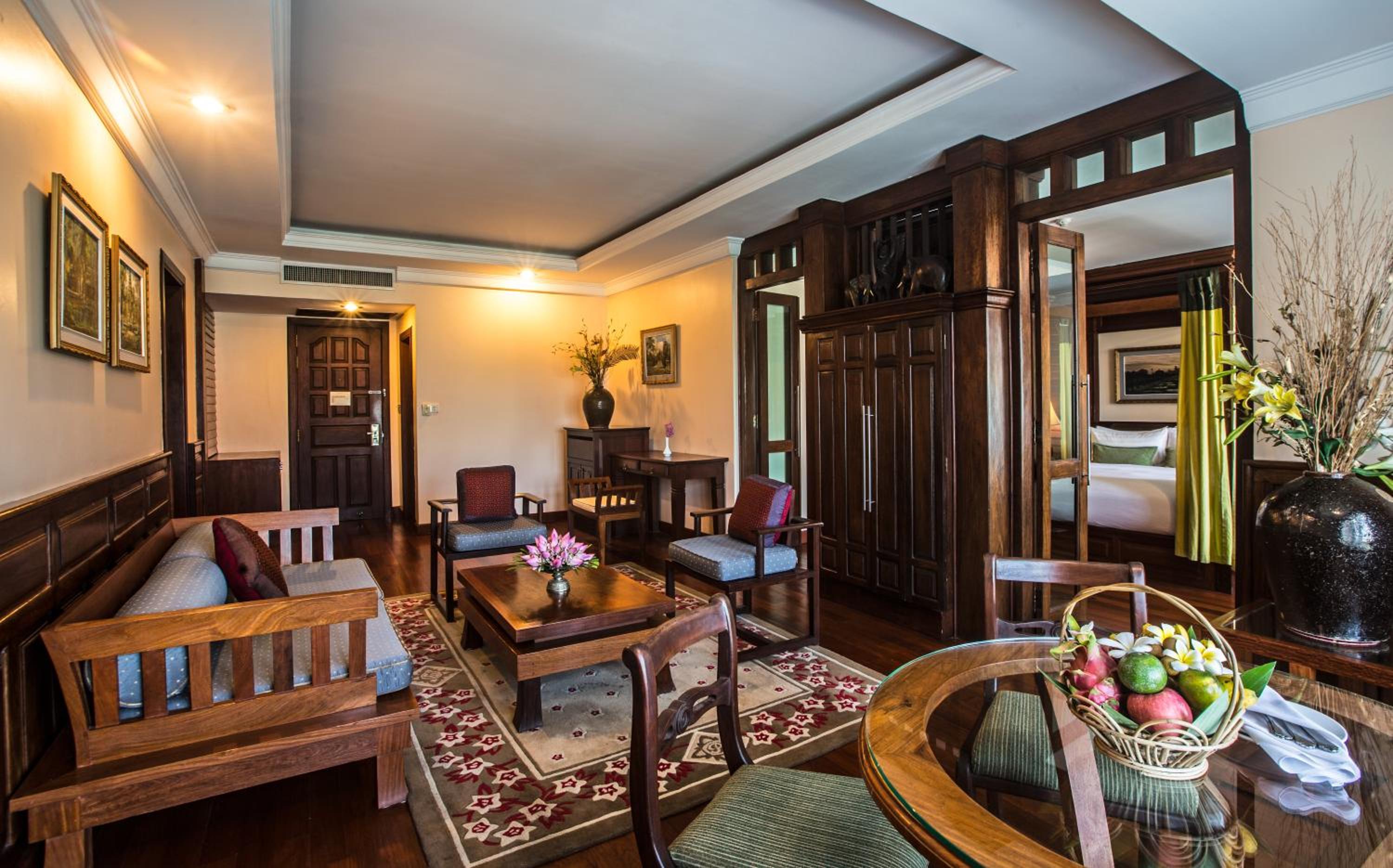 Royal Suite with Pool View - Photo 1