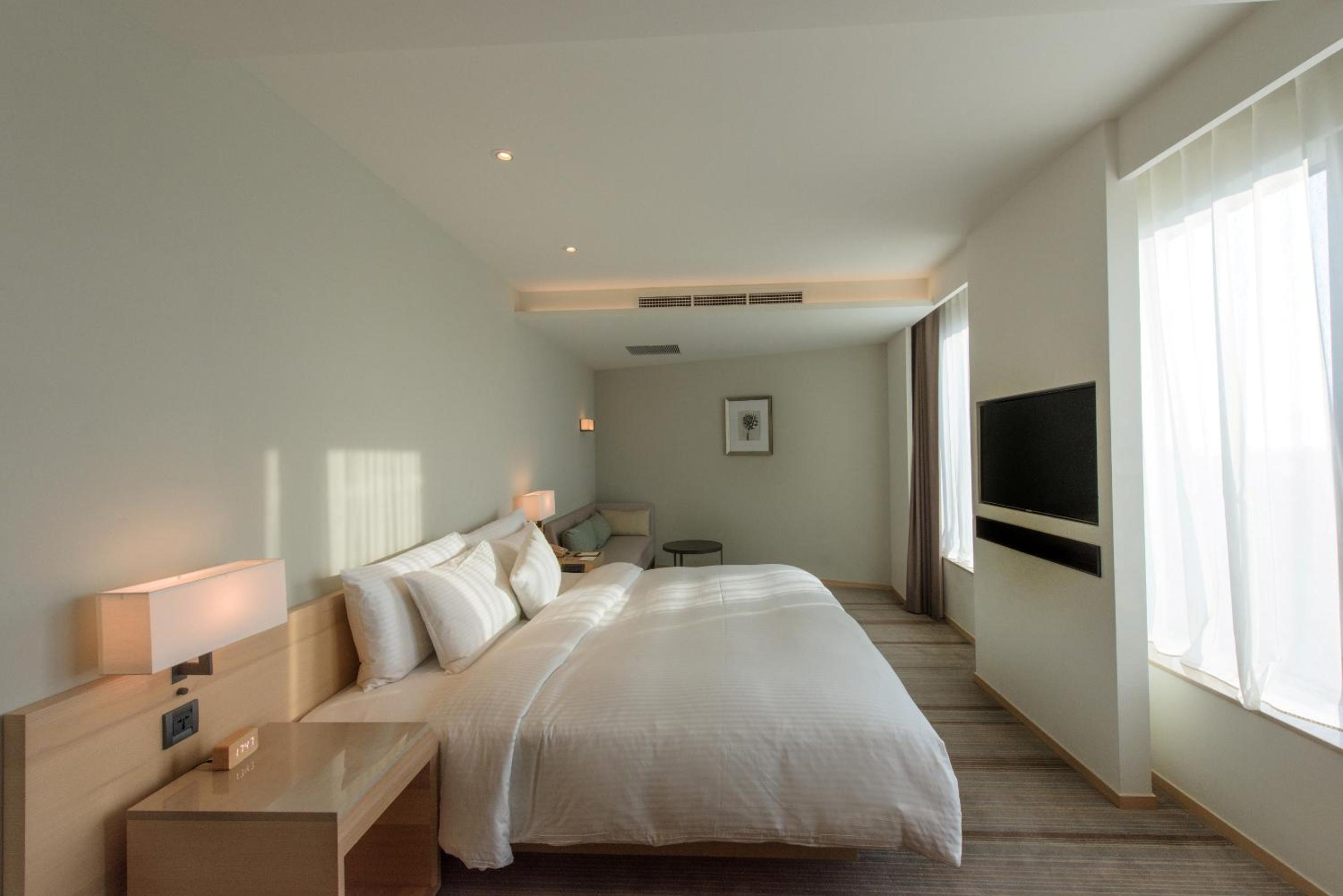 Cozzi King Room photo 3