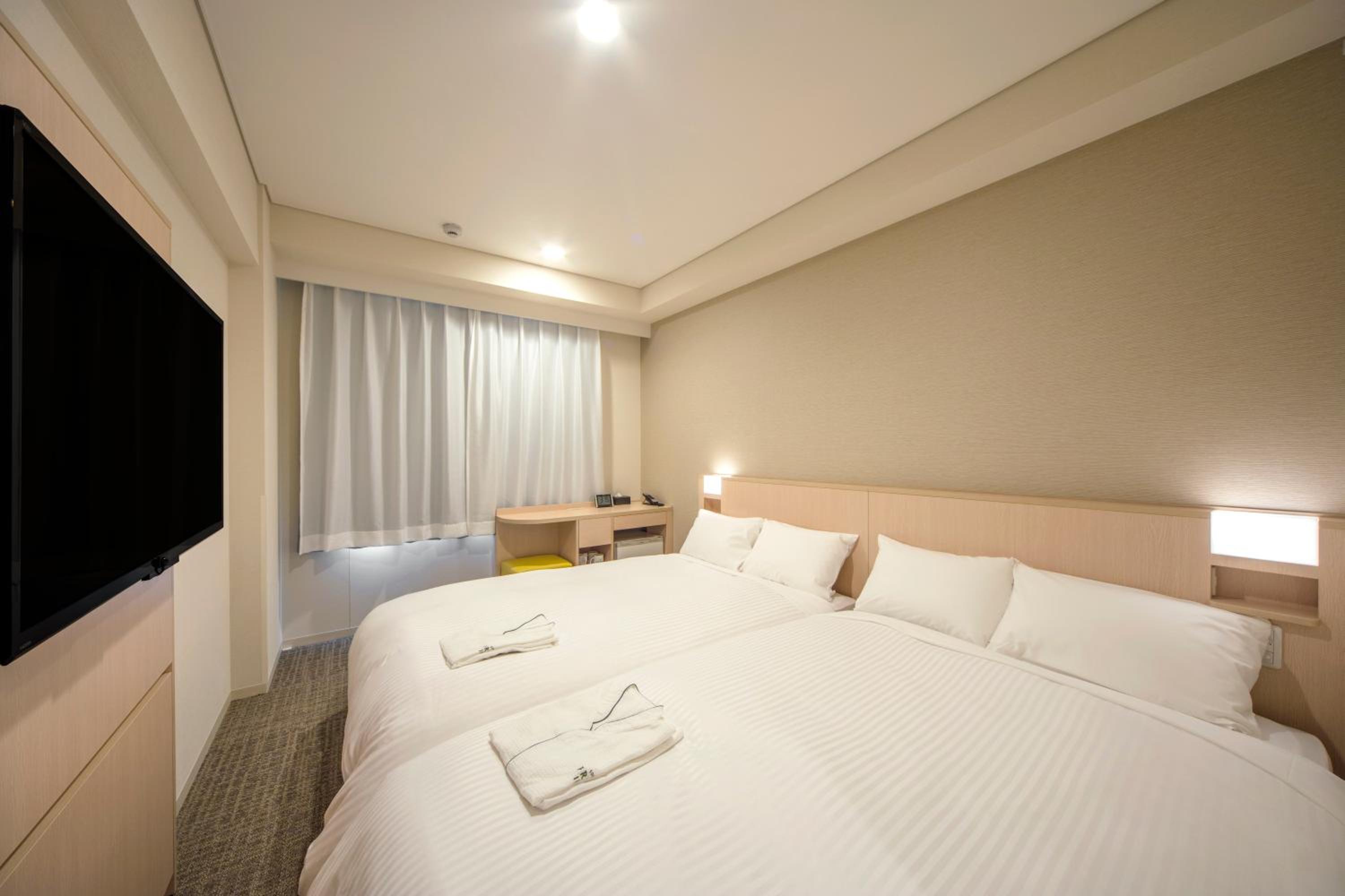 Twin Room - Non-Smoking