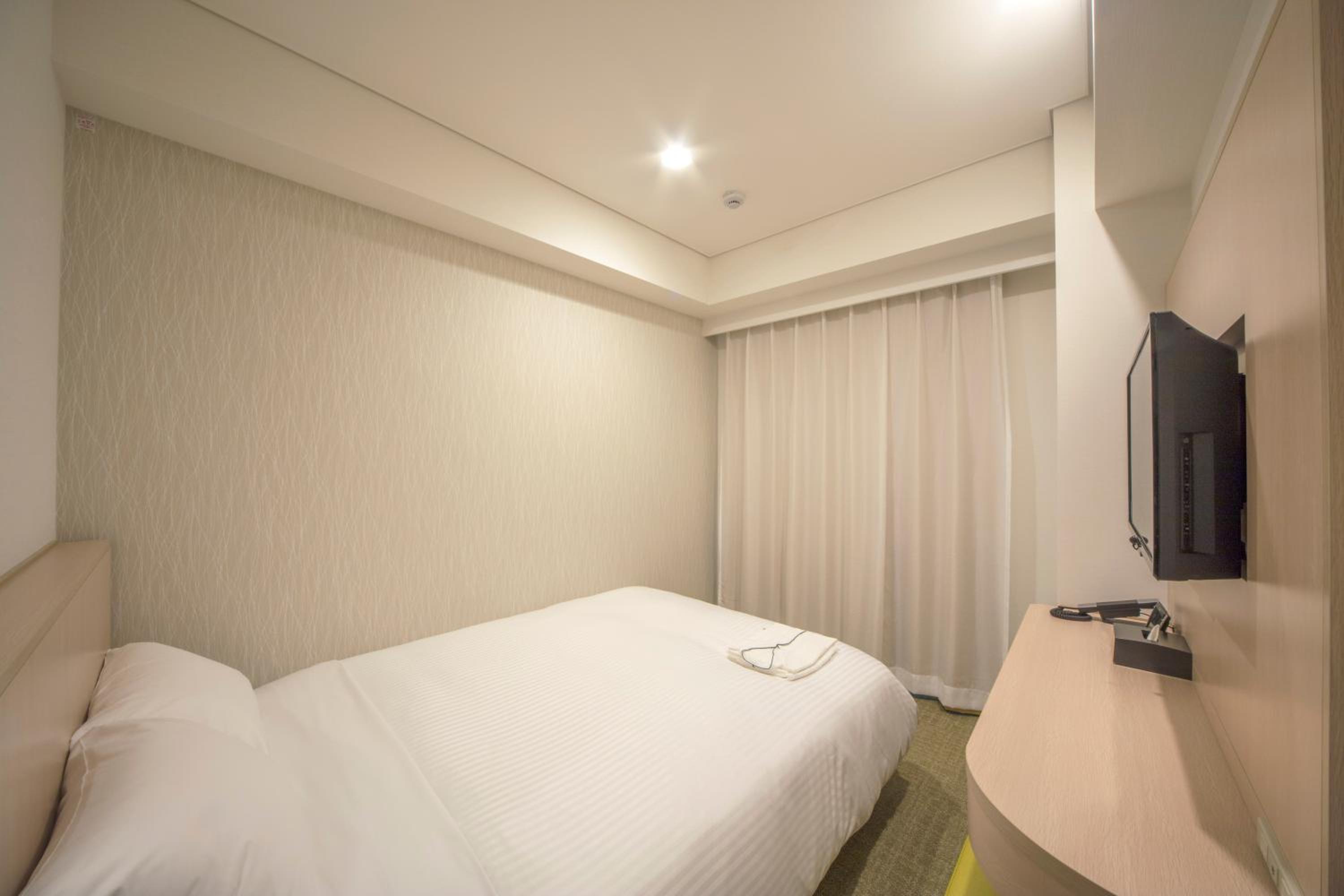 Single Room - Non-Smoking