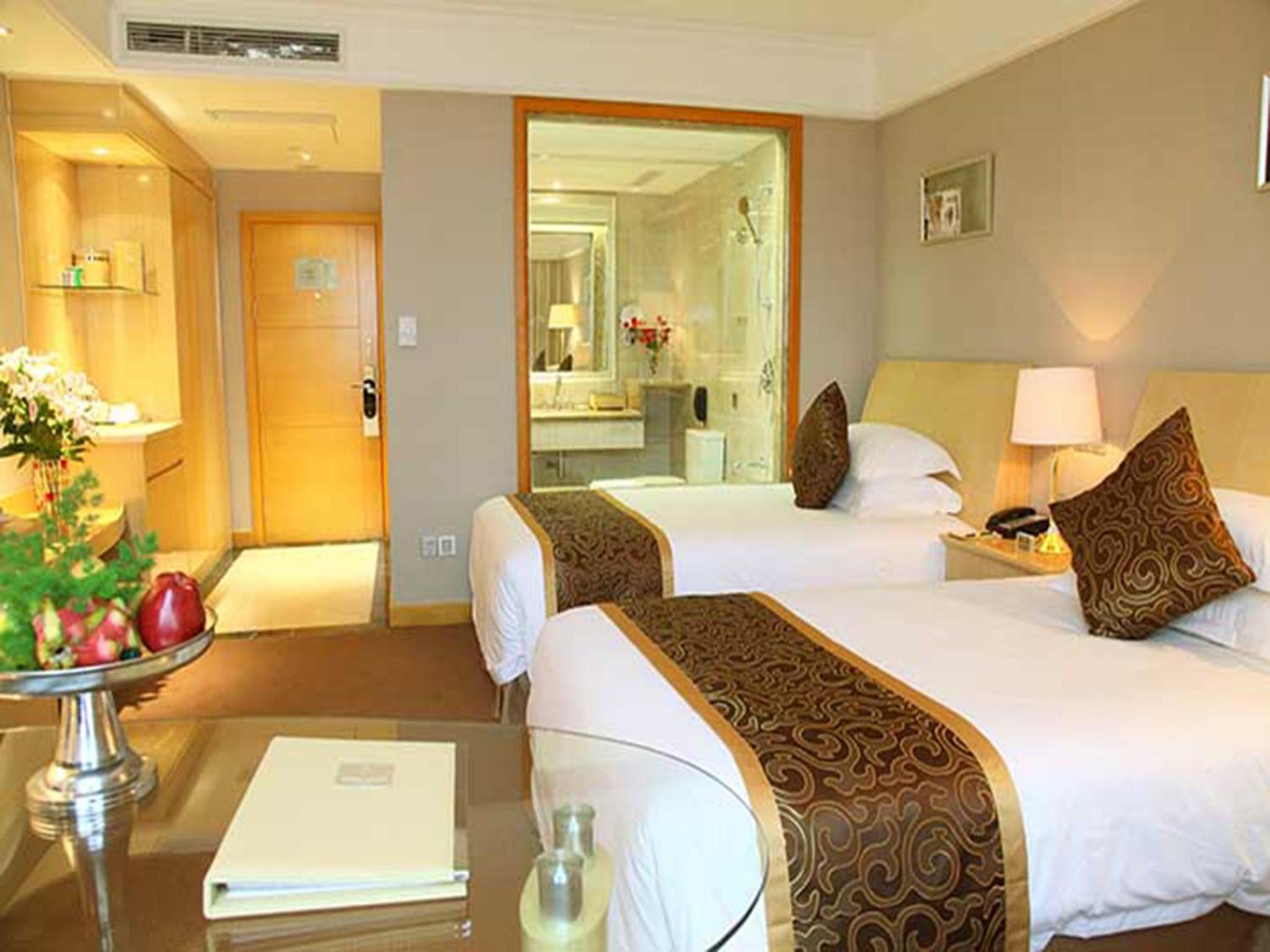 Elegant Twin Room - Photo 2