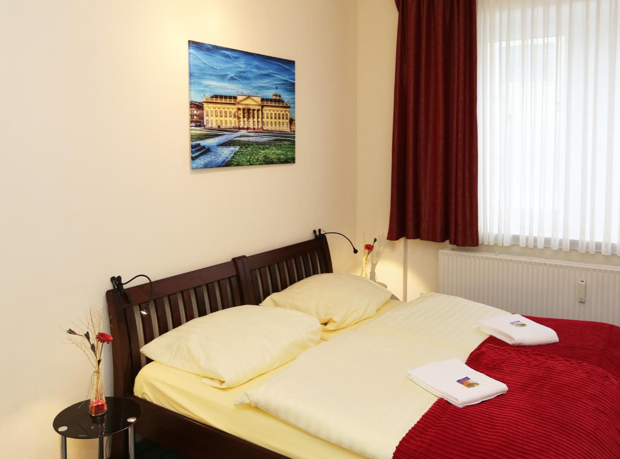 Twin Room - Photo 1