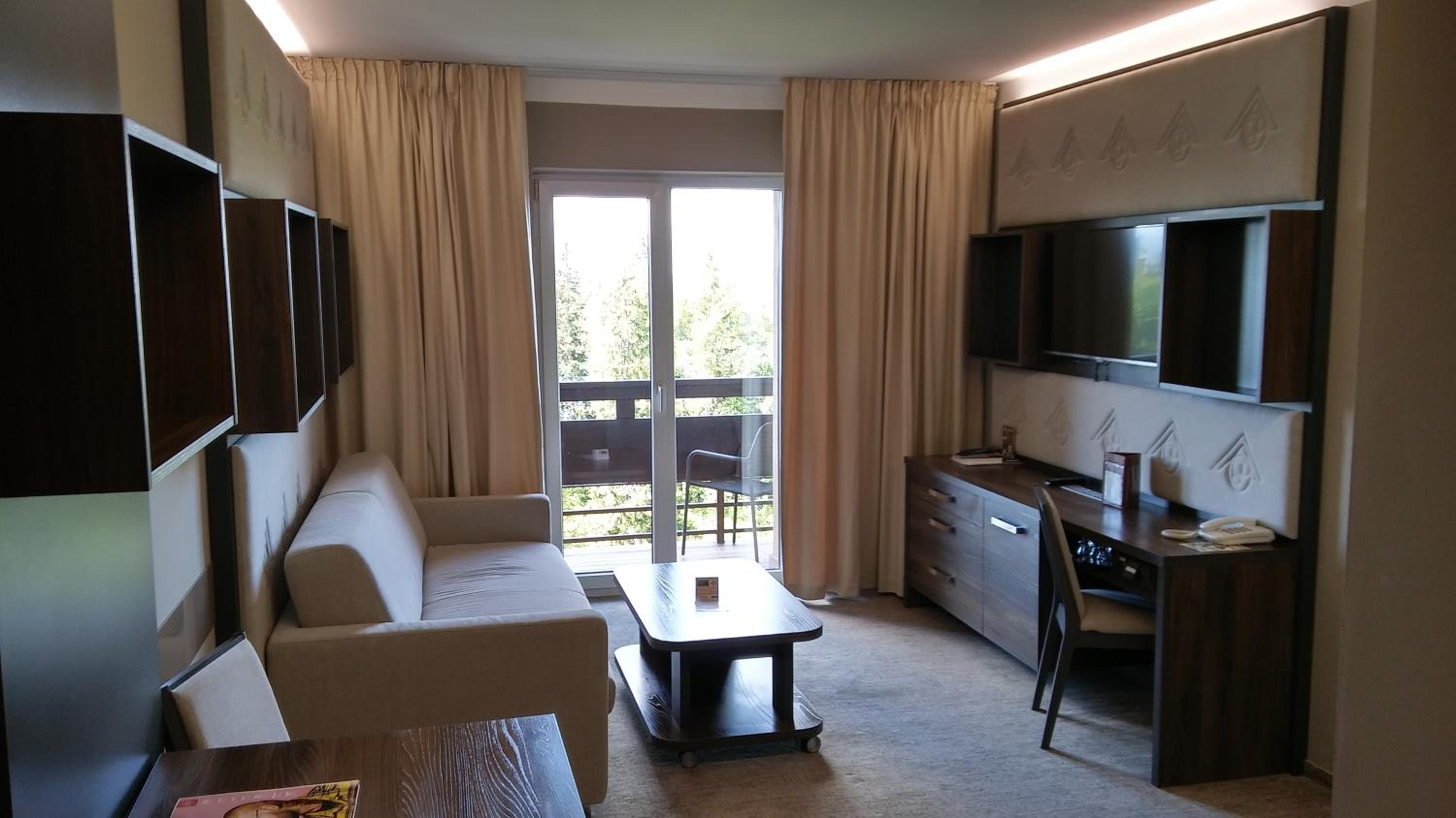 Deluxe Suite
