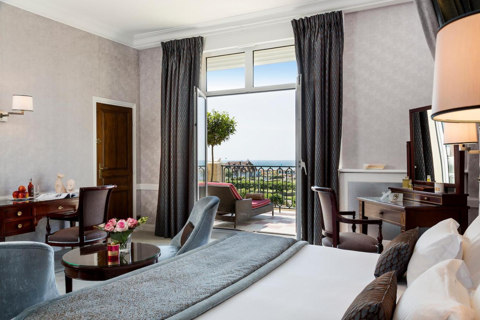 Prestige Suite with Sea View  - Photo 6