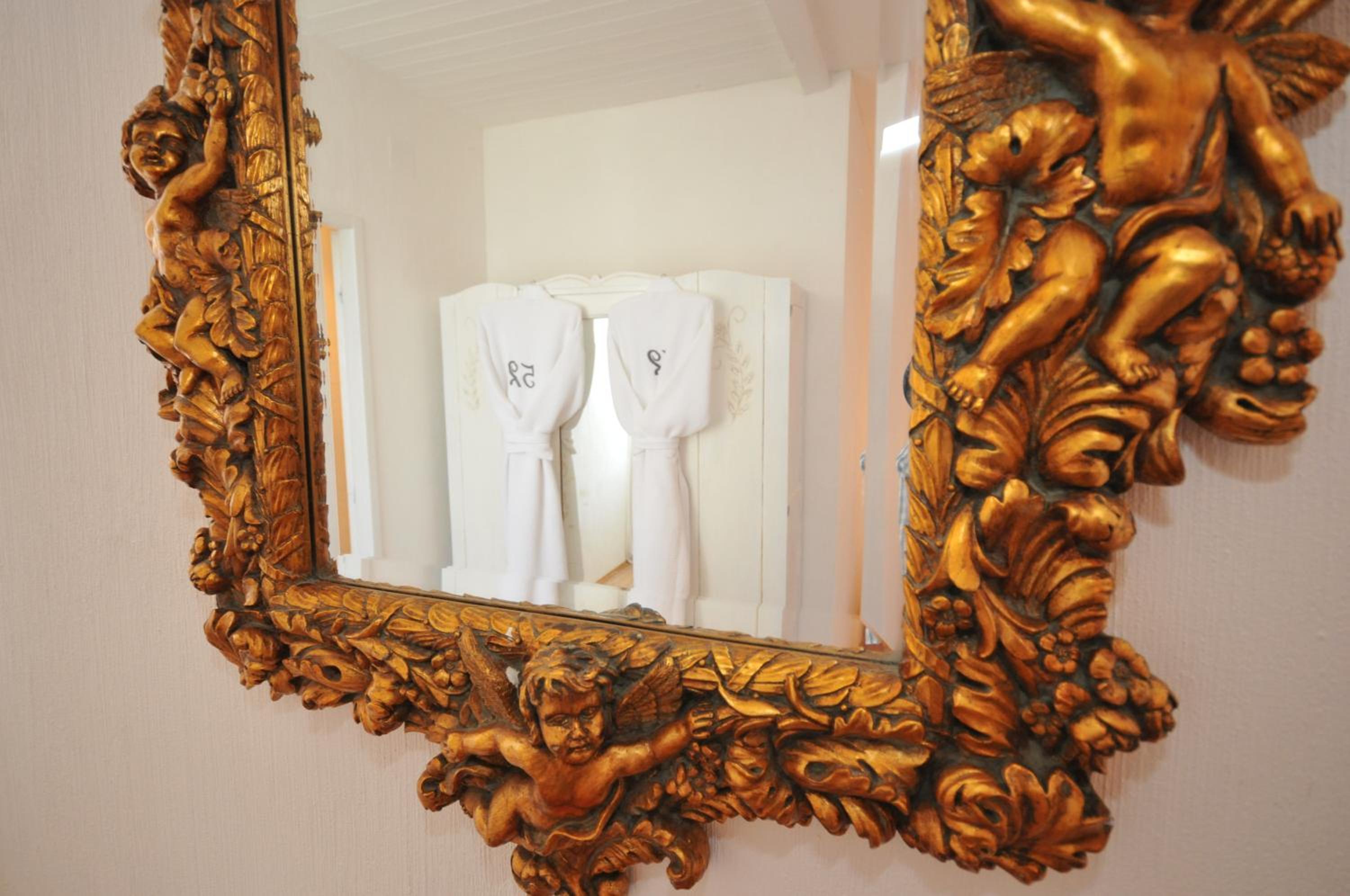 King Room with Balcony photo 2