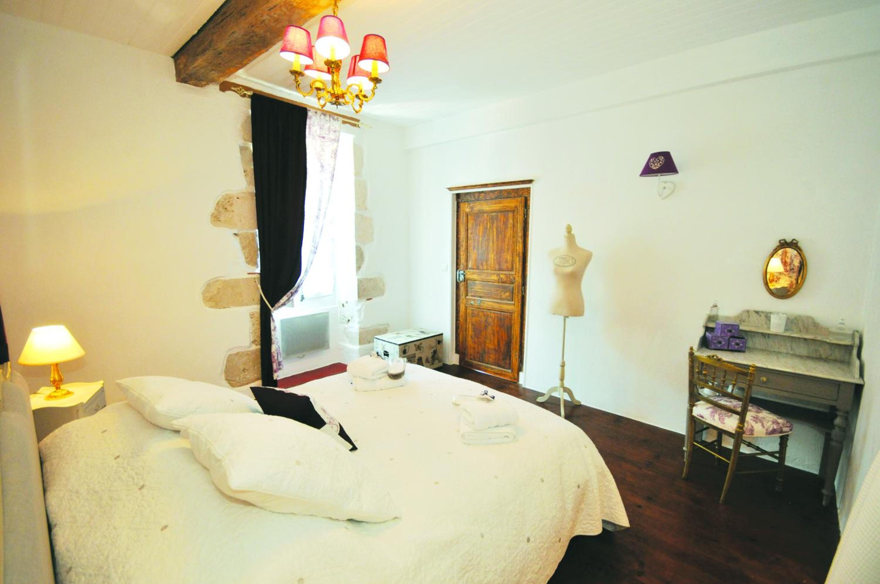 Queen Room photo 3