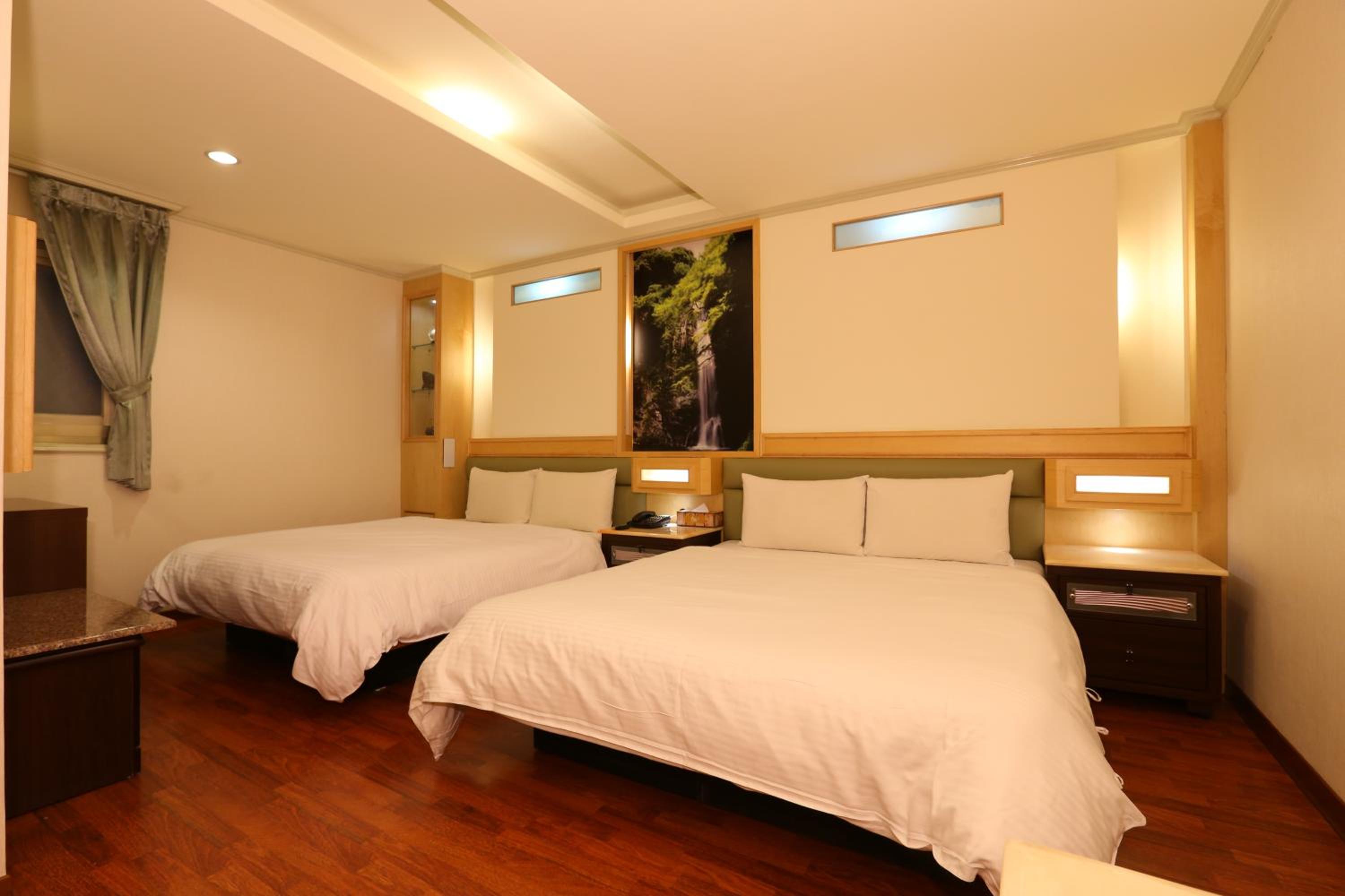 Standard Quadruple Room photo 2