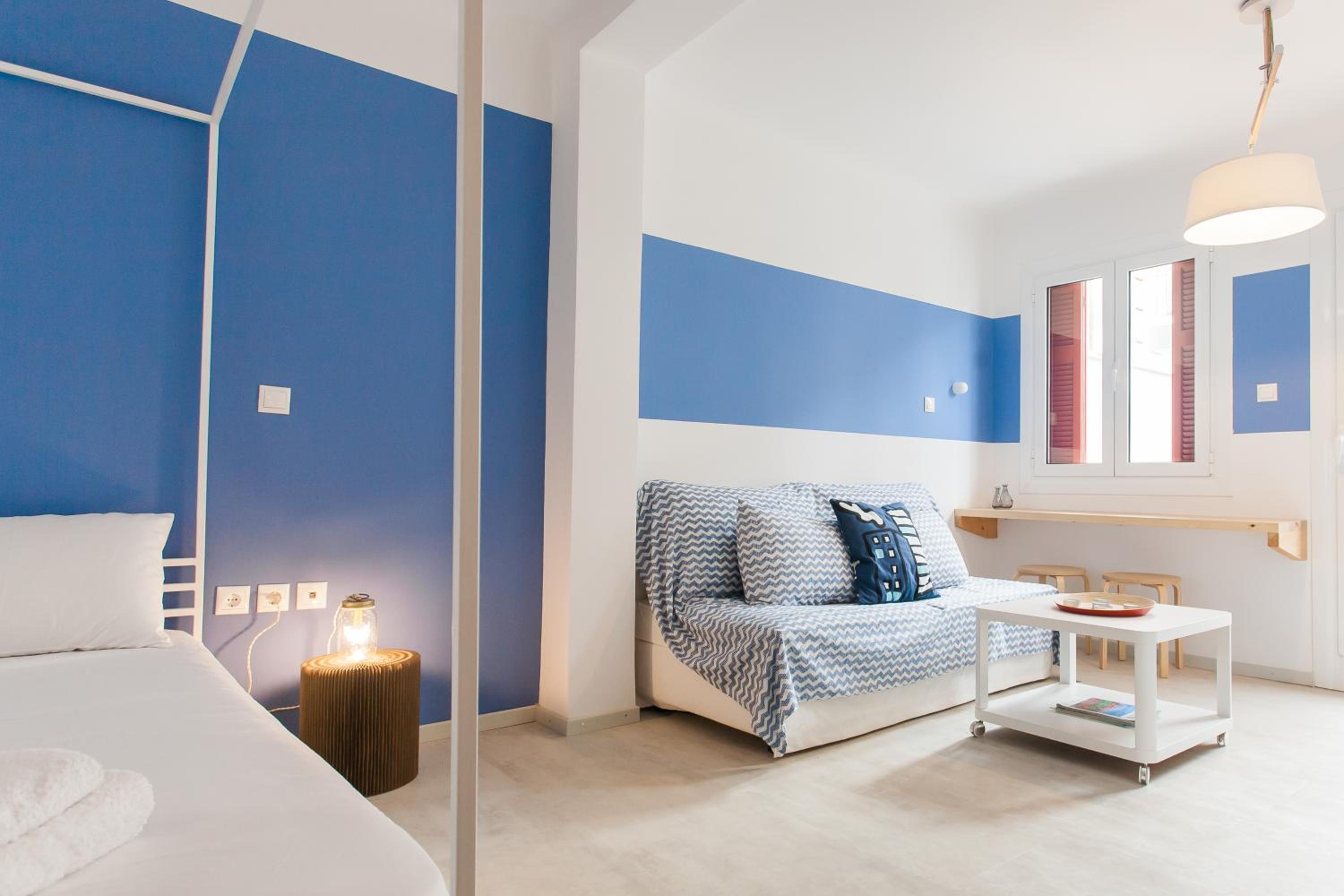Hip Studio Apartment in downtown Athens  photo 3