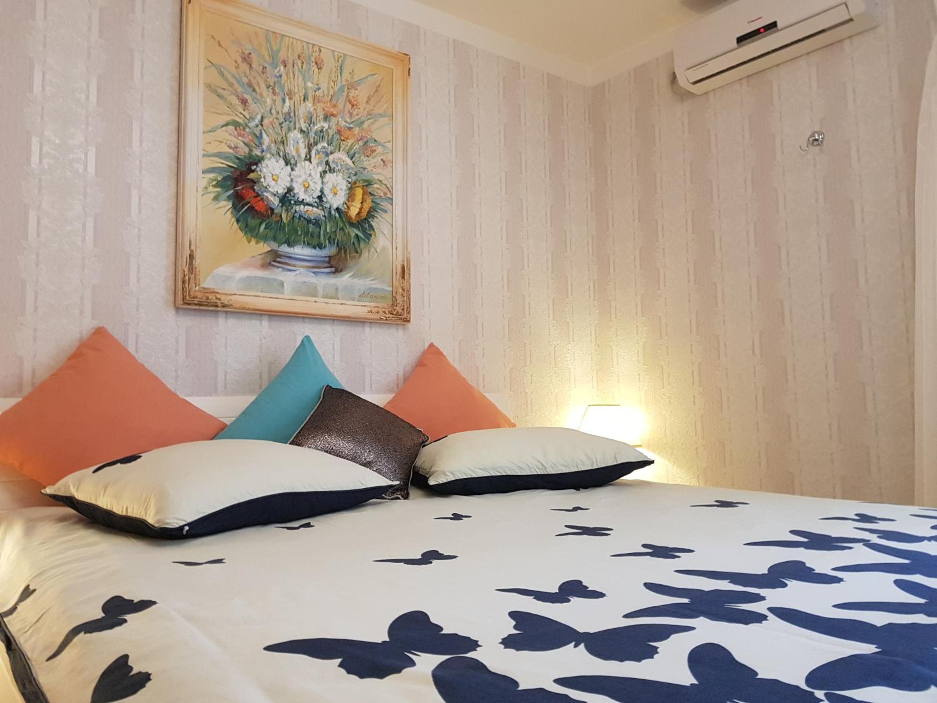 Two-Bedroom Apartment (4 Adults) - Photo 17