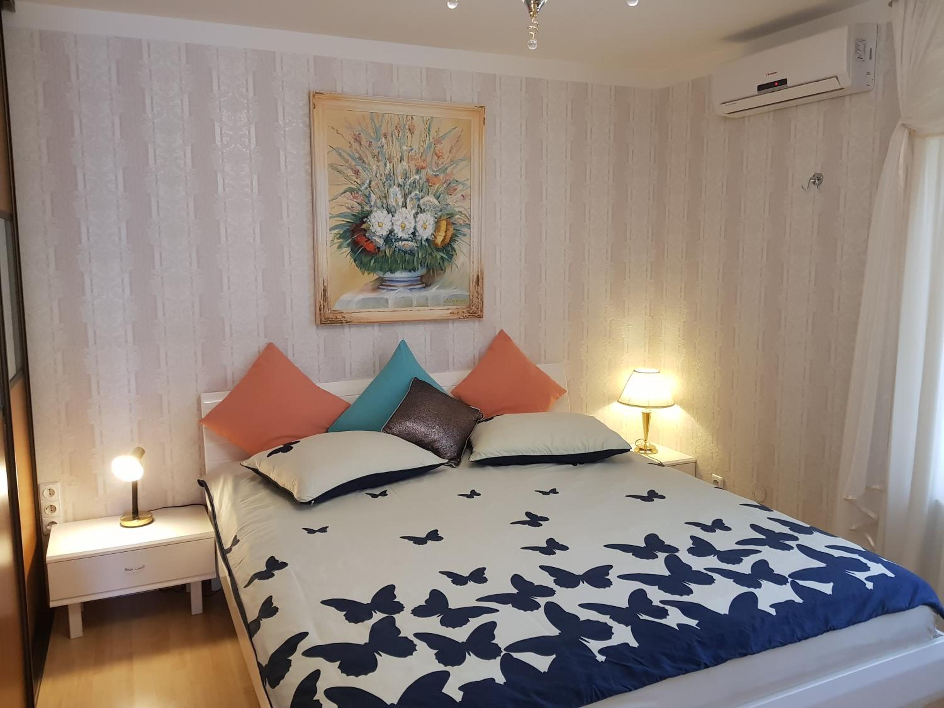 Two-Bedroom Apartment (4 Adults) - Photo 3