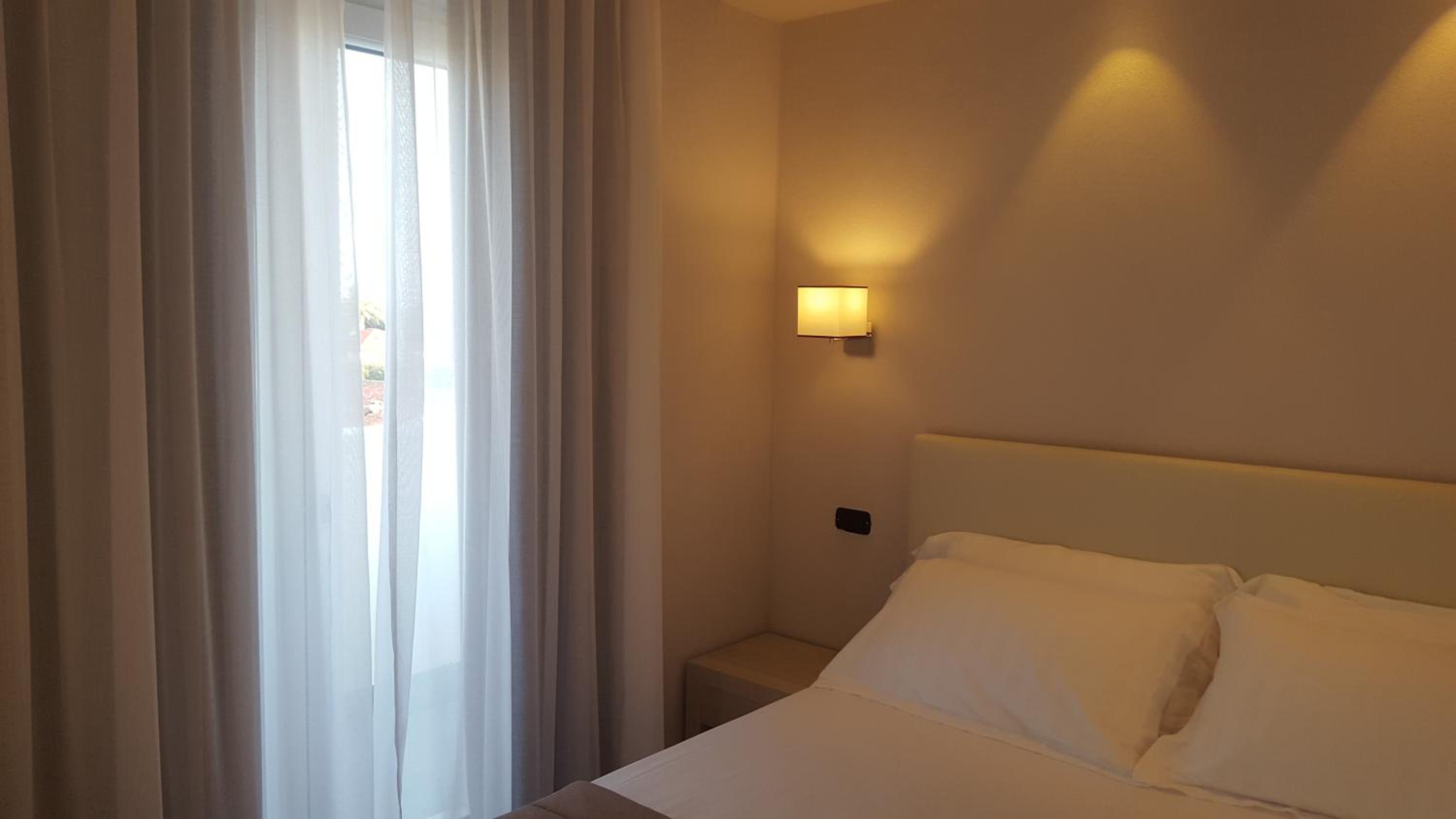 Superior Double Room with Terrace - Photo 13