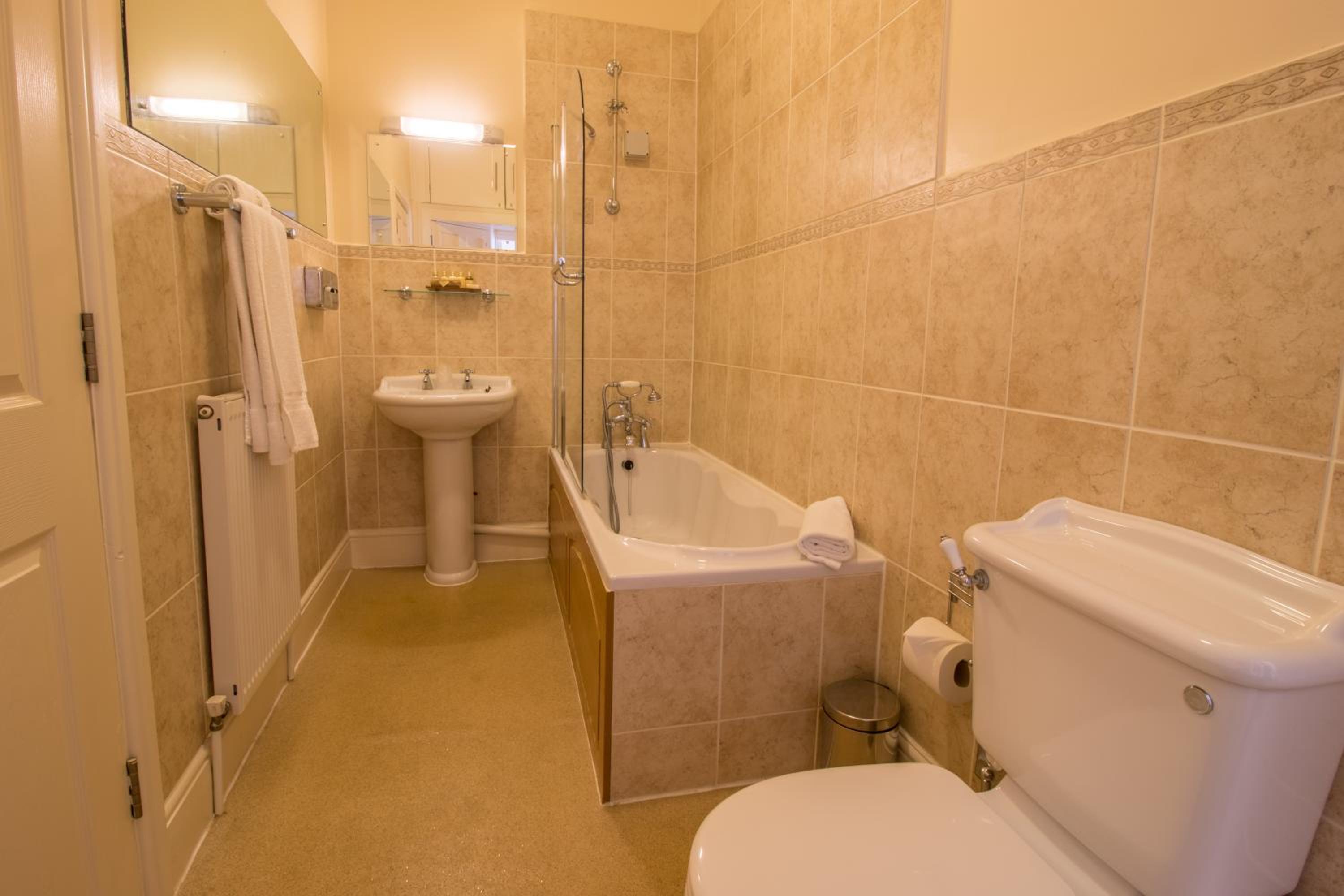 Superior Double Room - Photo 10