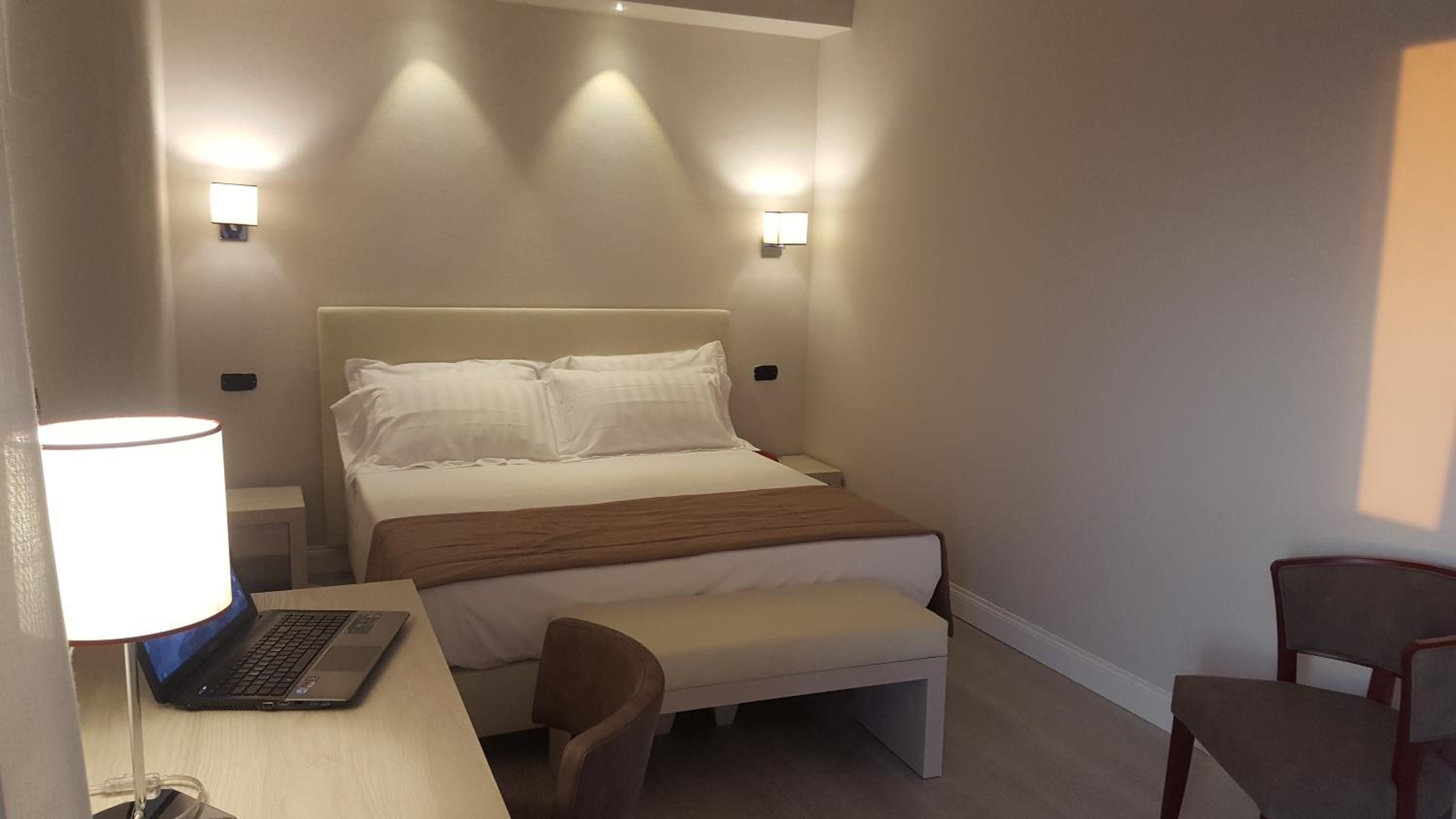 Superior Double Room with Terrace - Photo 12