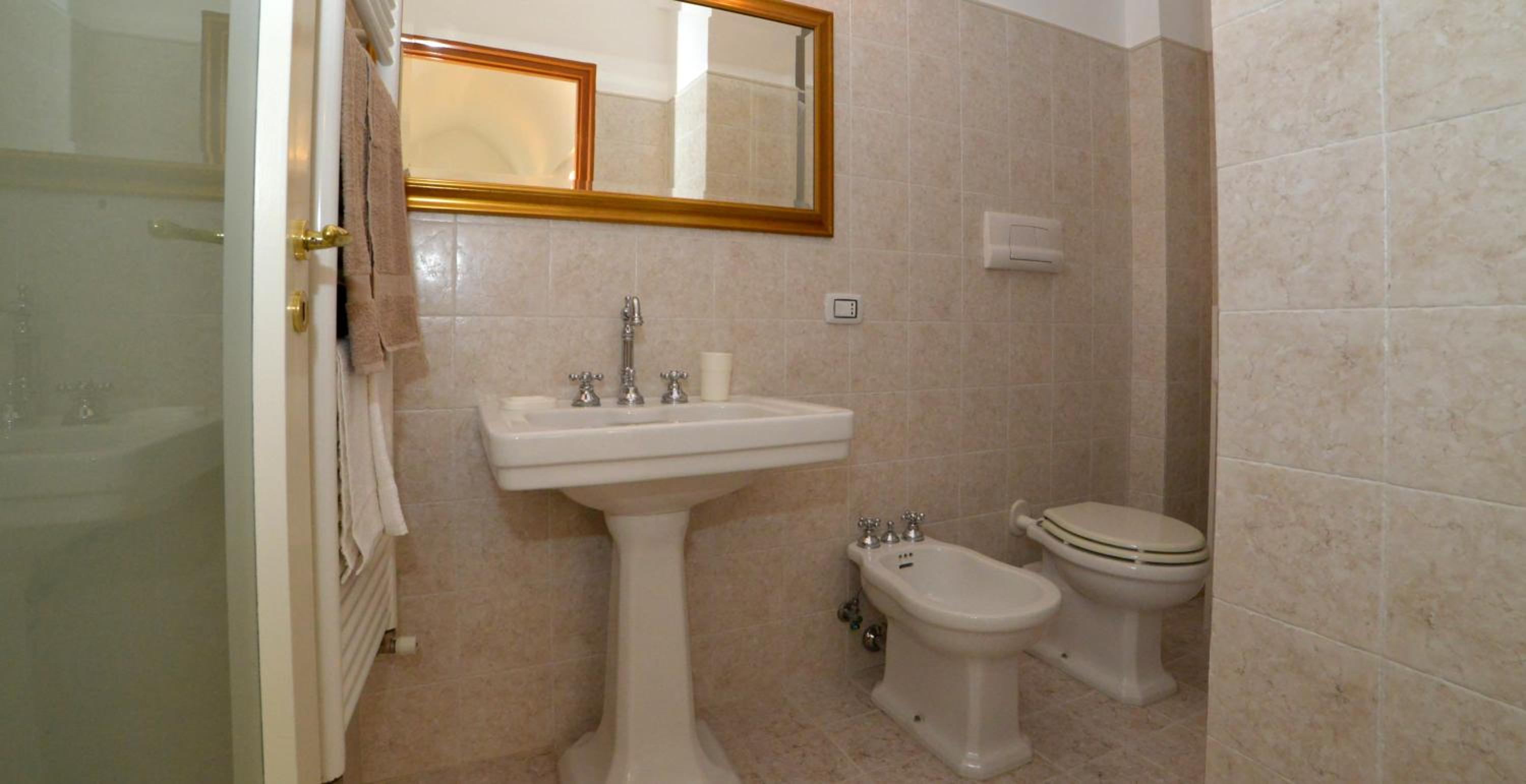 Suite with Balcony photo 2