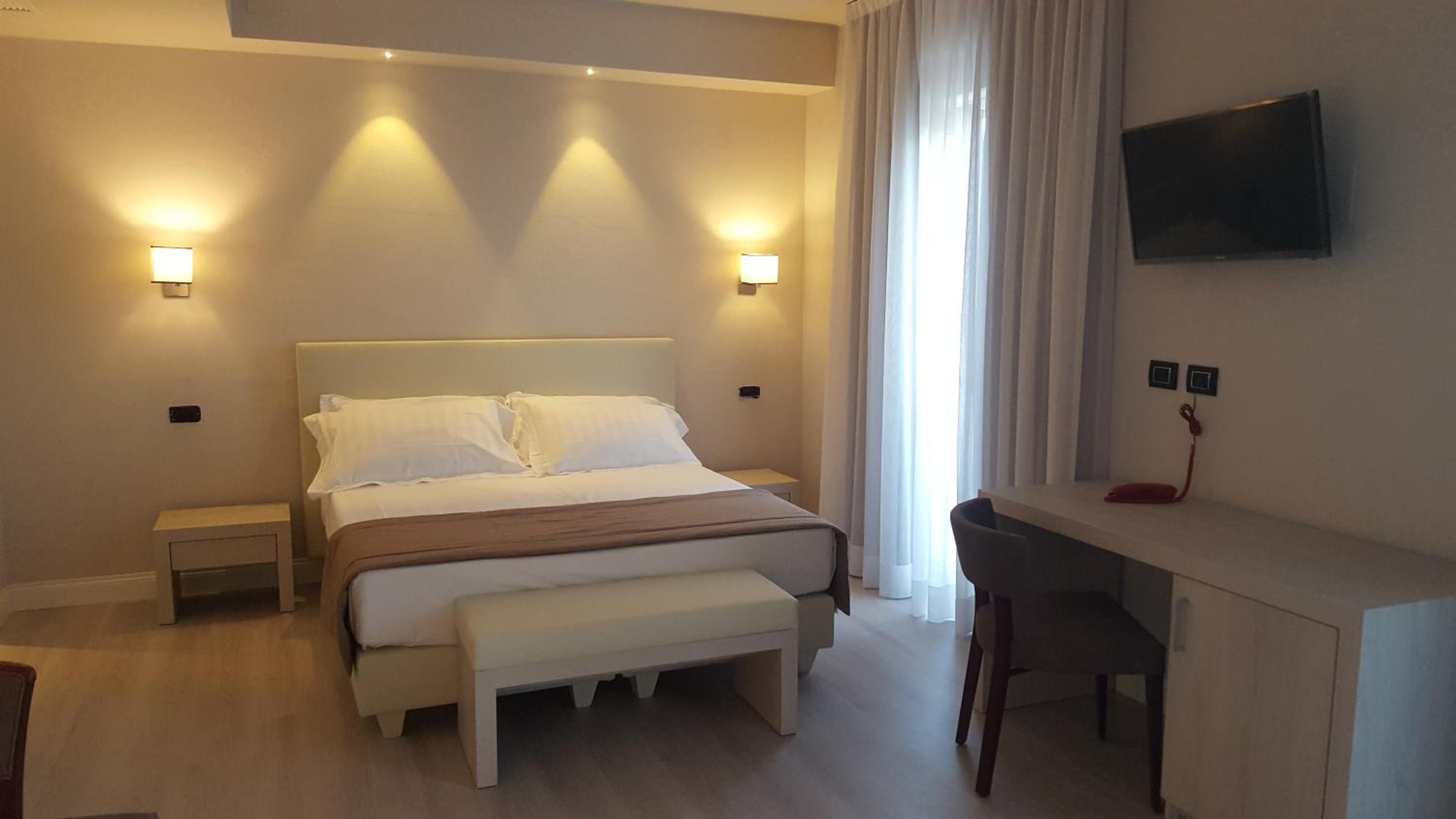 Superior Triple Room - Photo 14