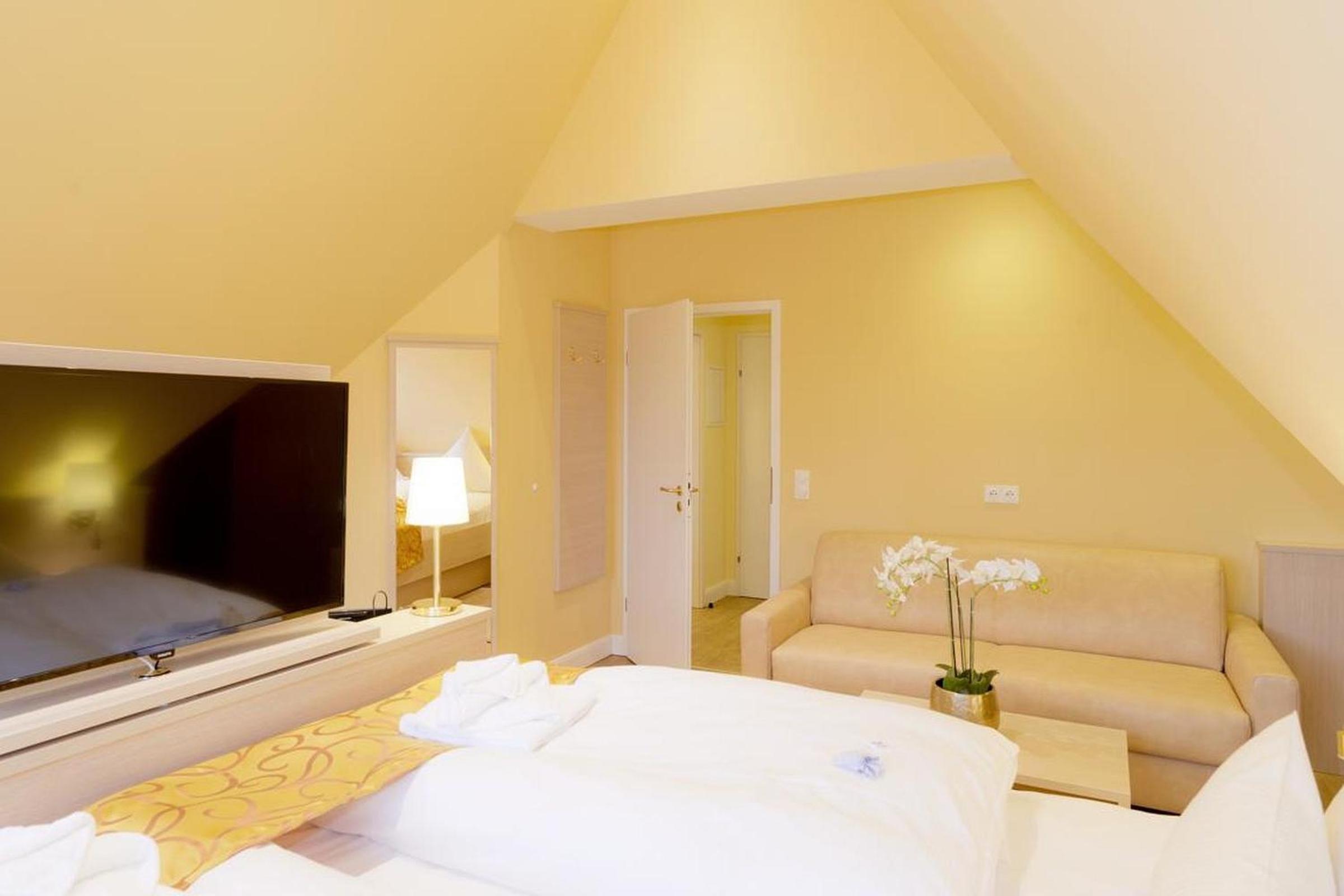 Family Room - Photo 1