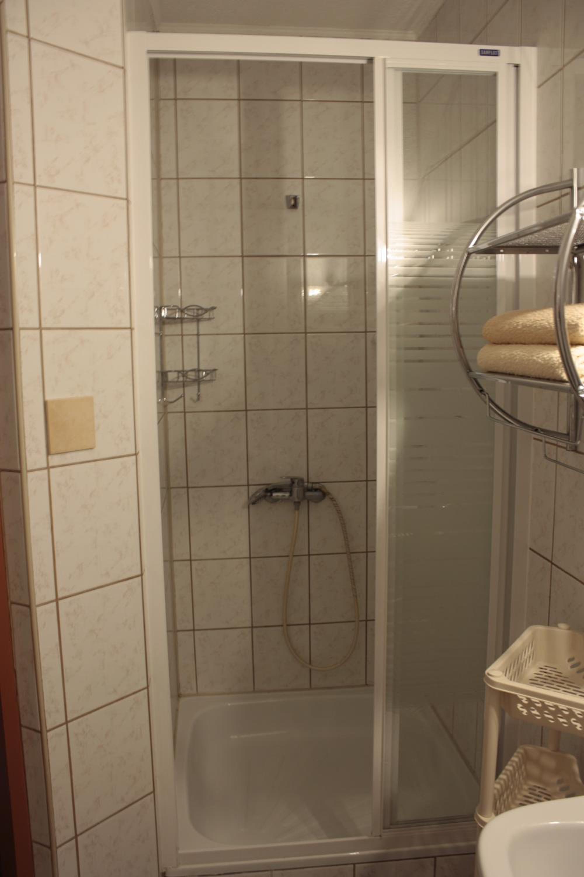 Standard Triple Room - Photo 2