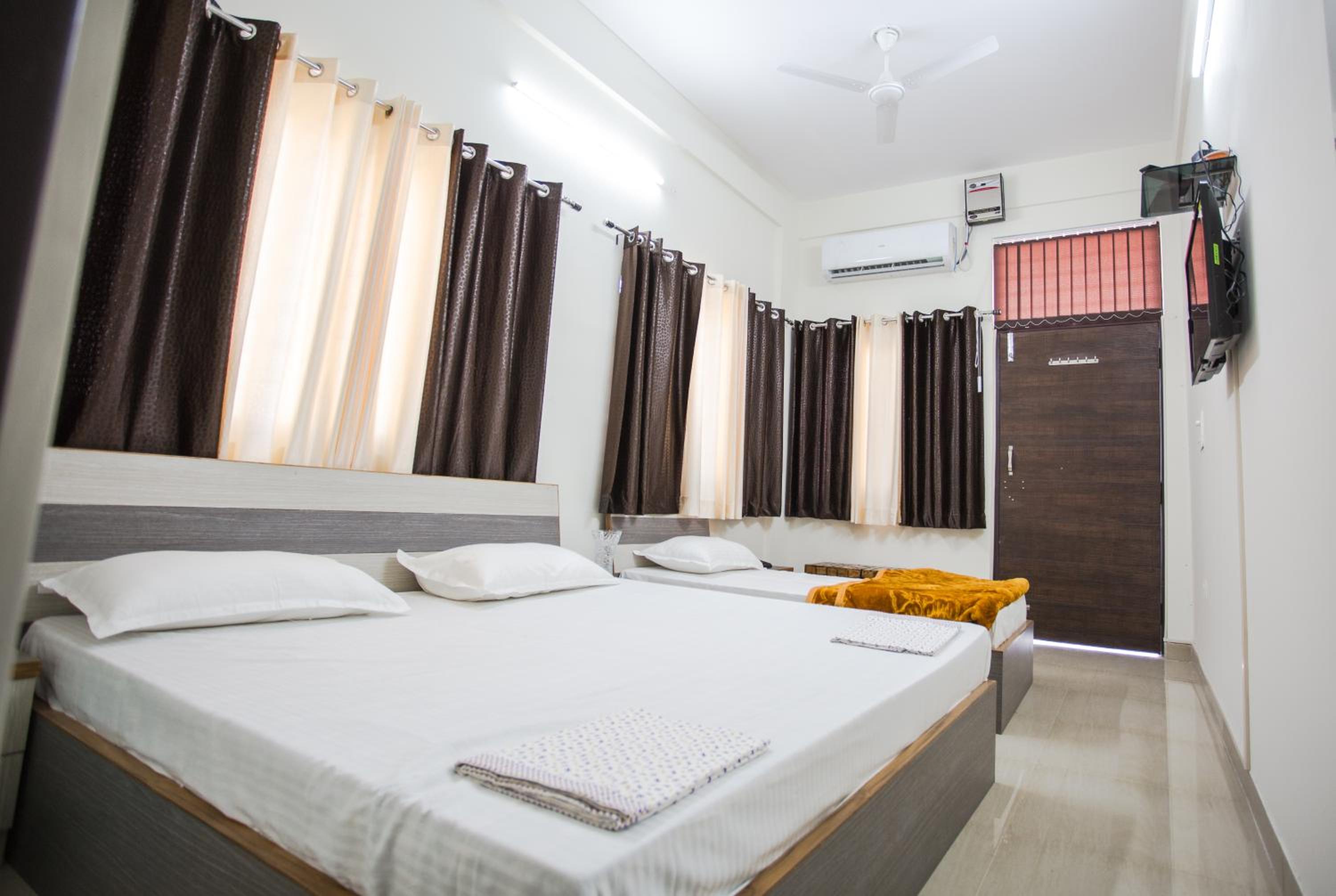 Budget Triple Room - Photo 1