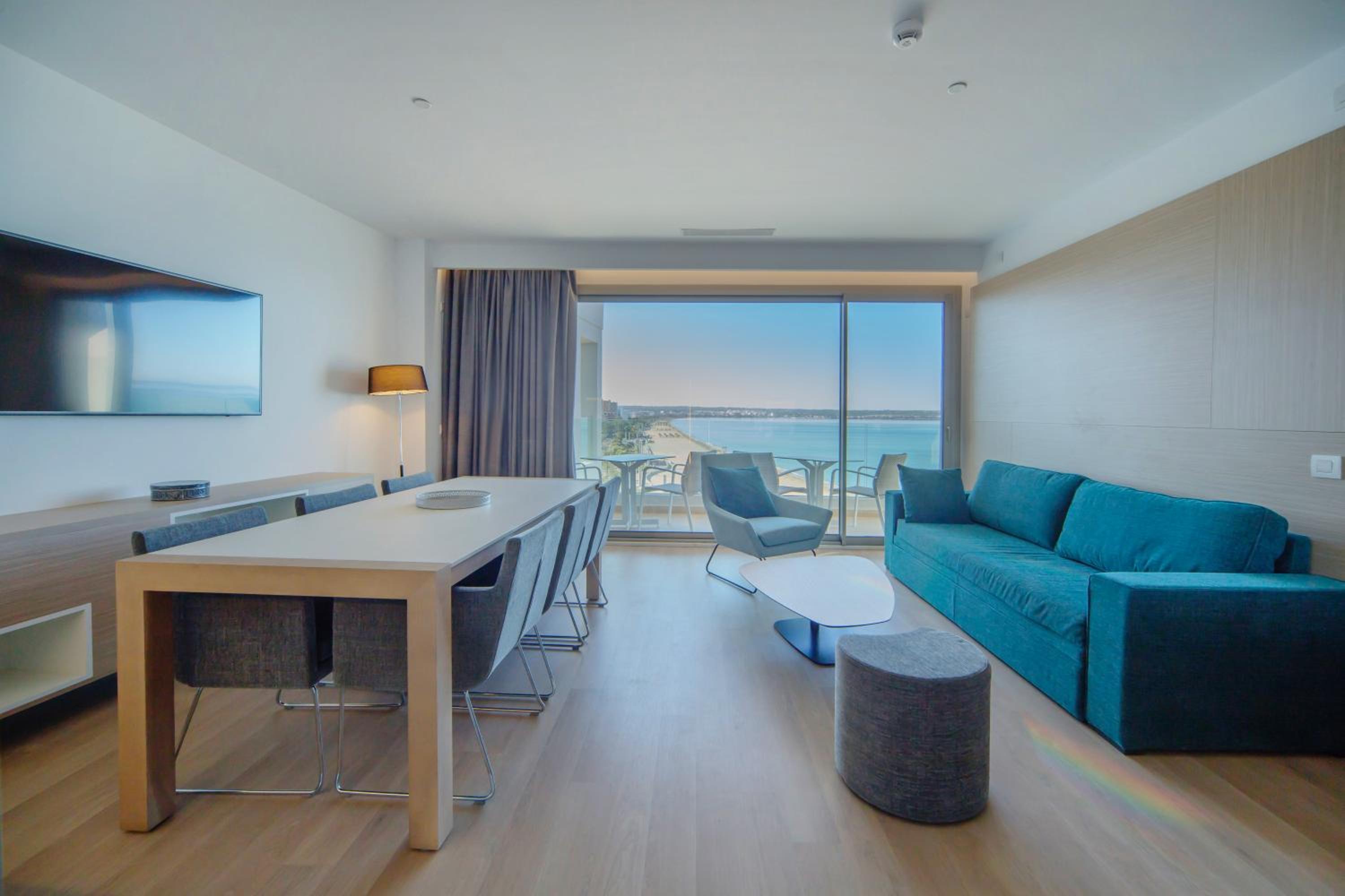 Ático de lujo con vista al mar