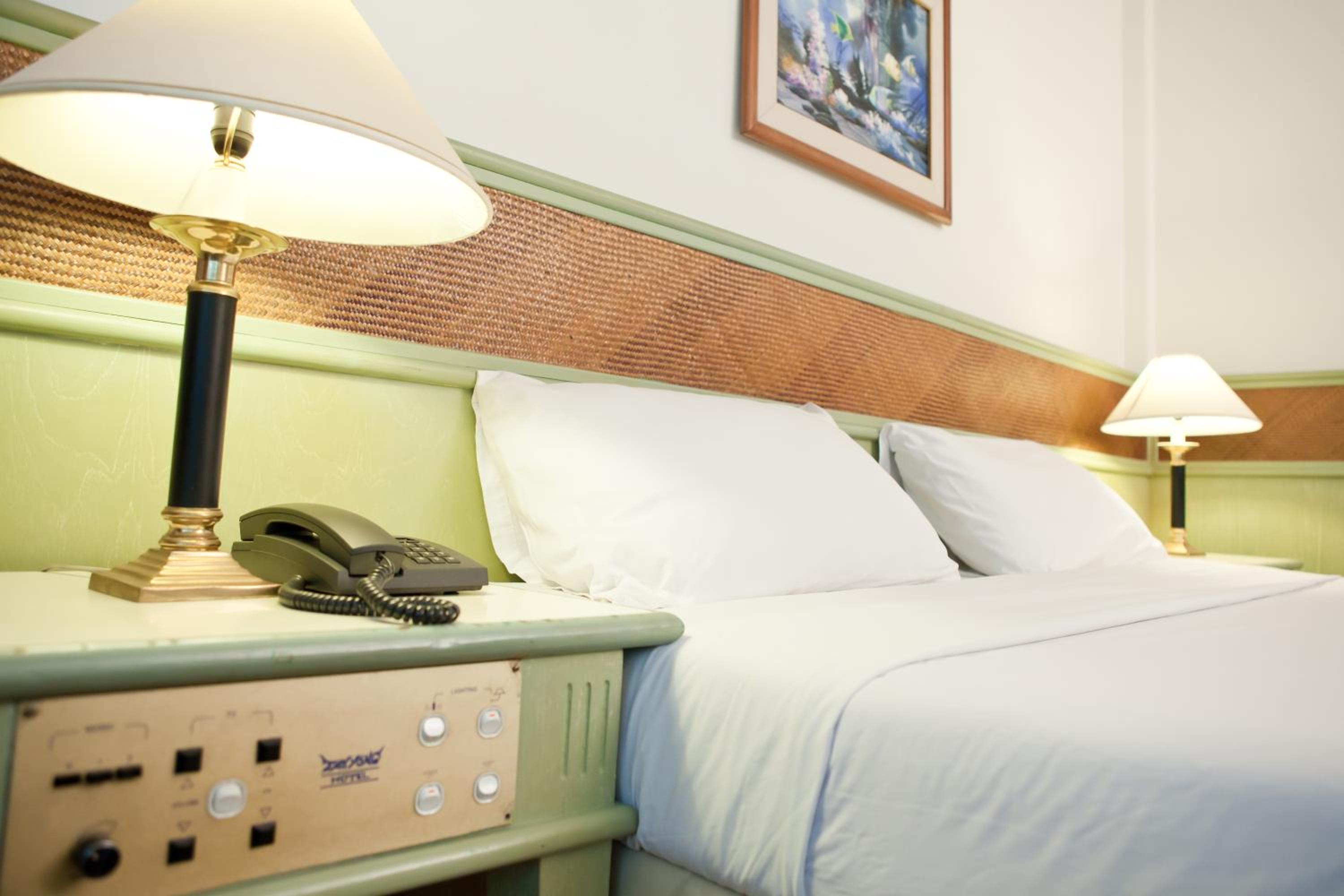 Deluxe Double or Twin Room - Photo 2