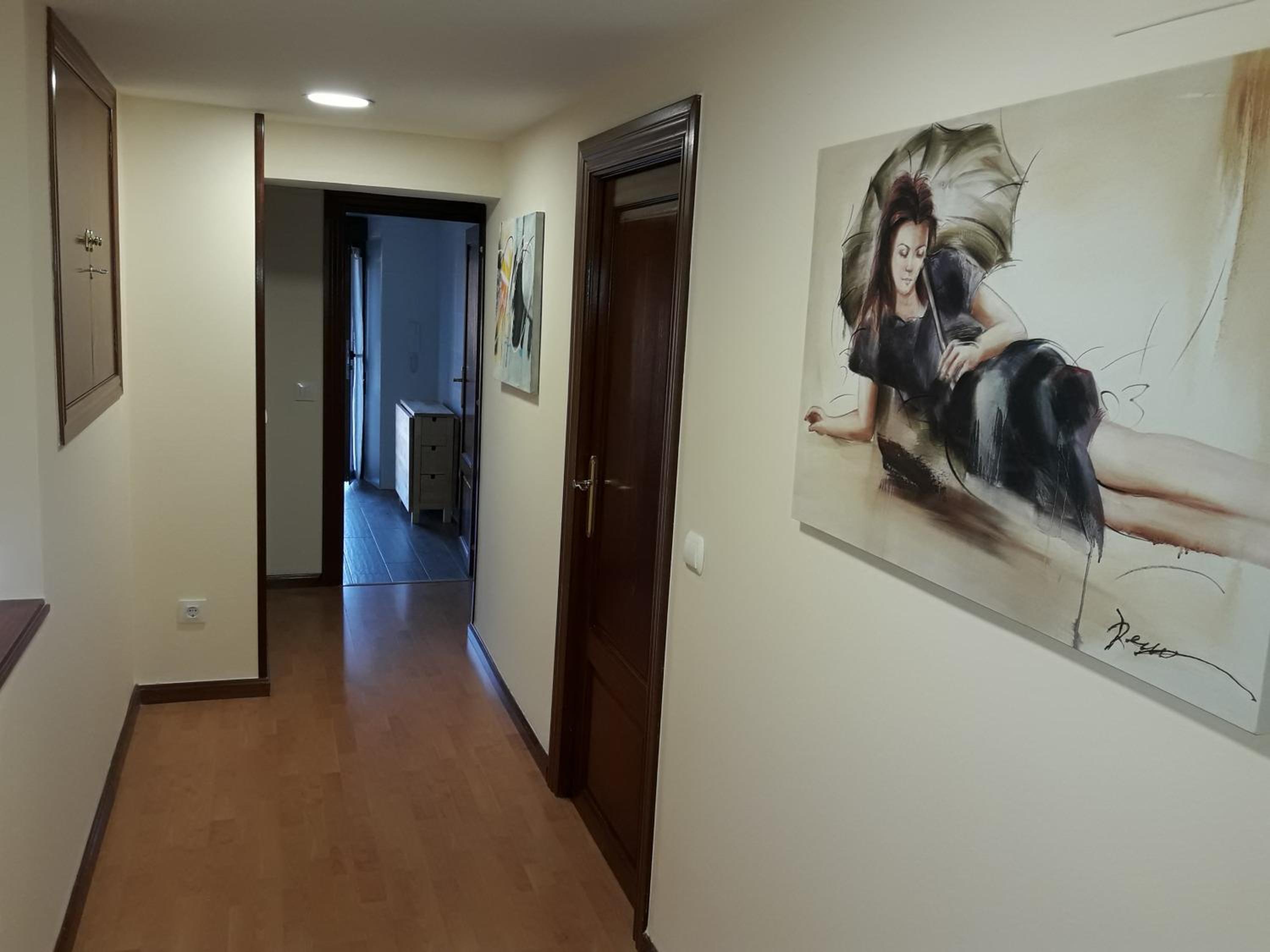 Apartment with Mountain View photo 2