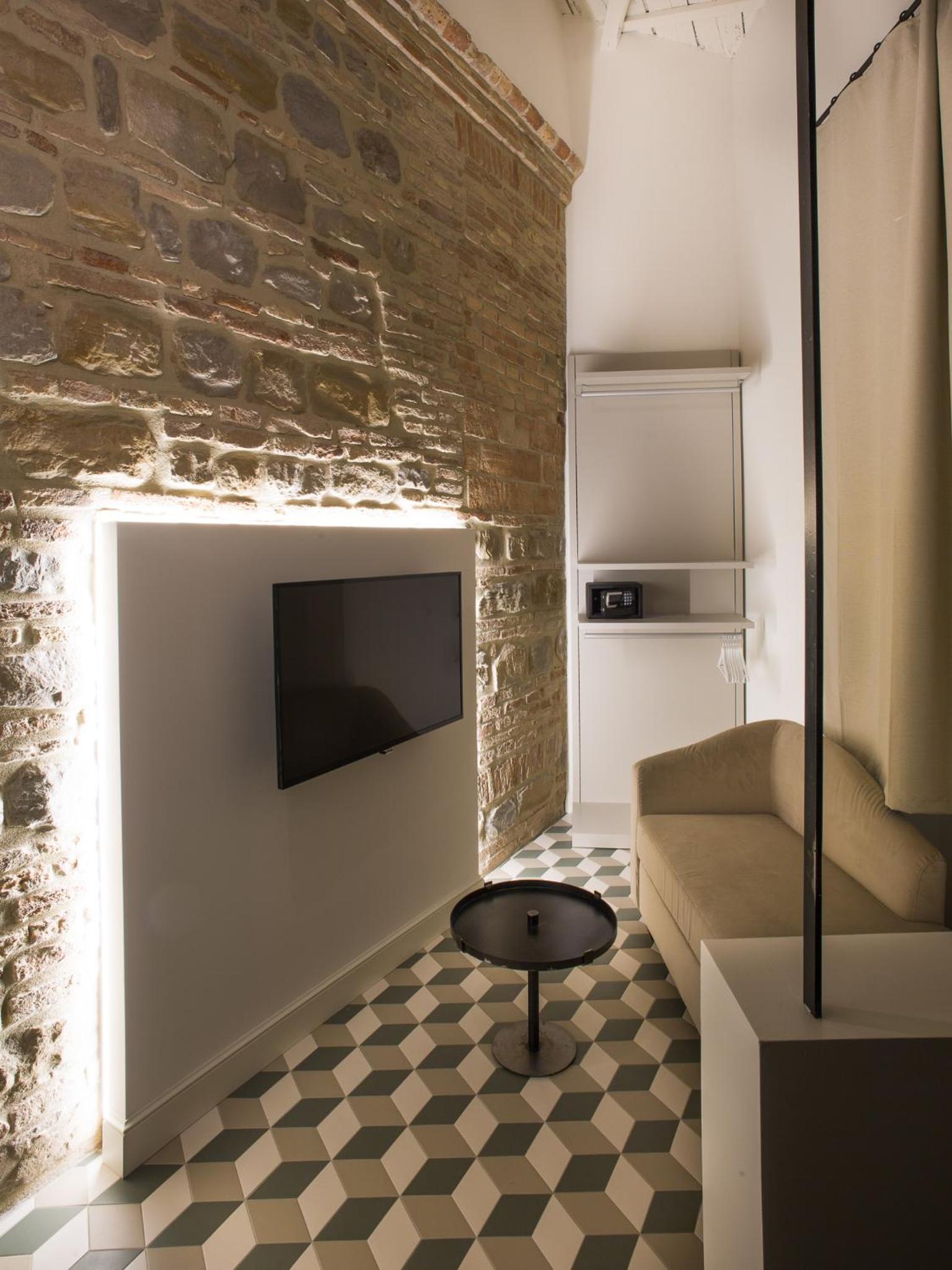 Junior Suite with Canal View