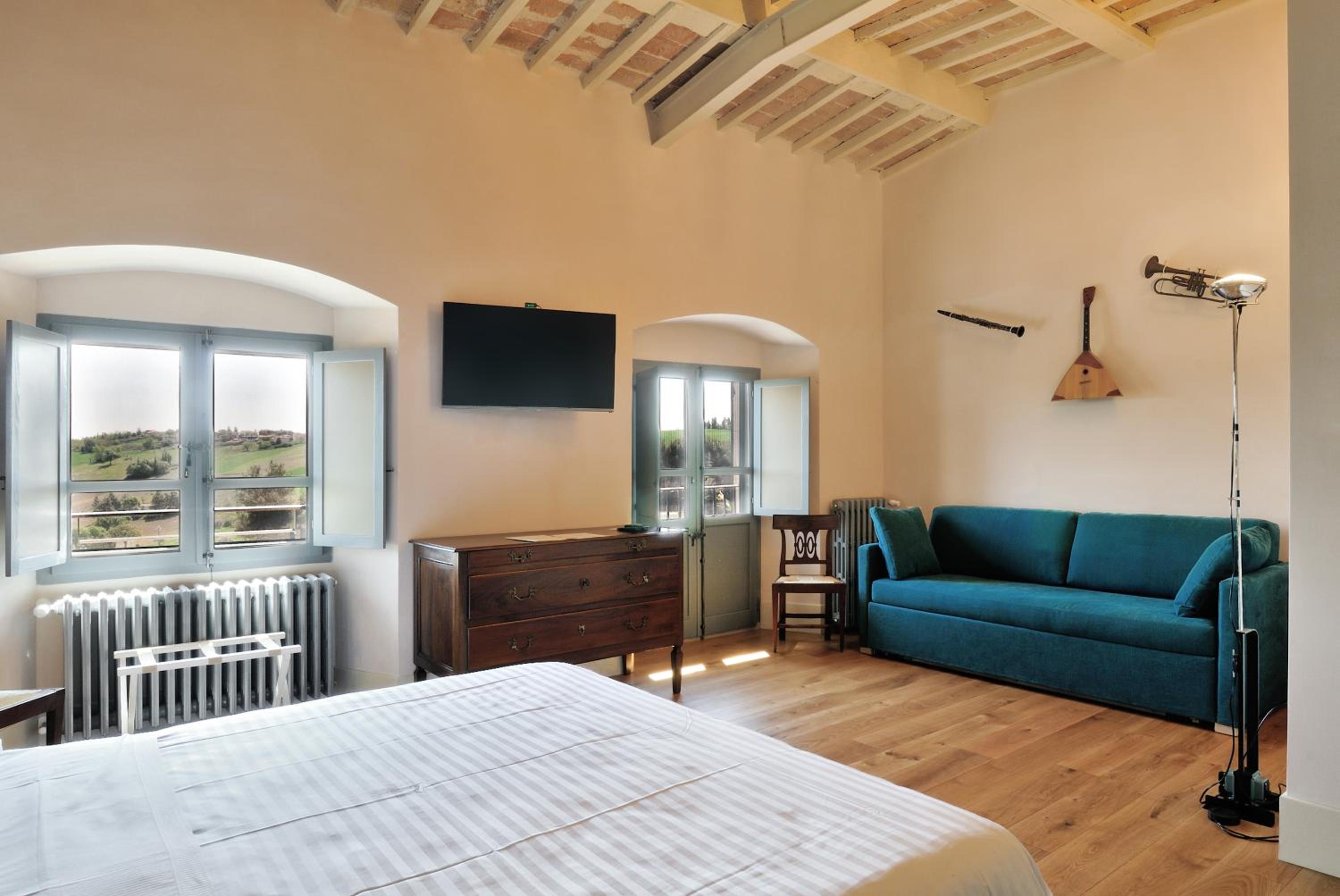 Double Room - Photo 12
