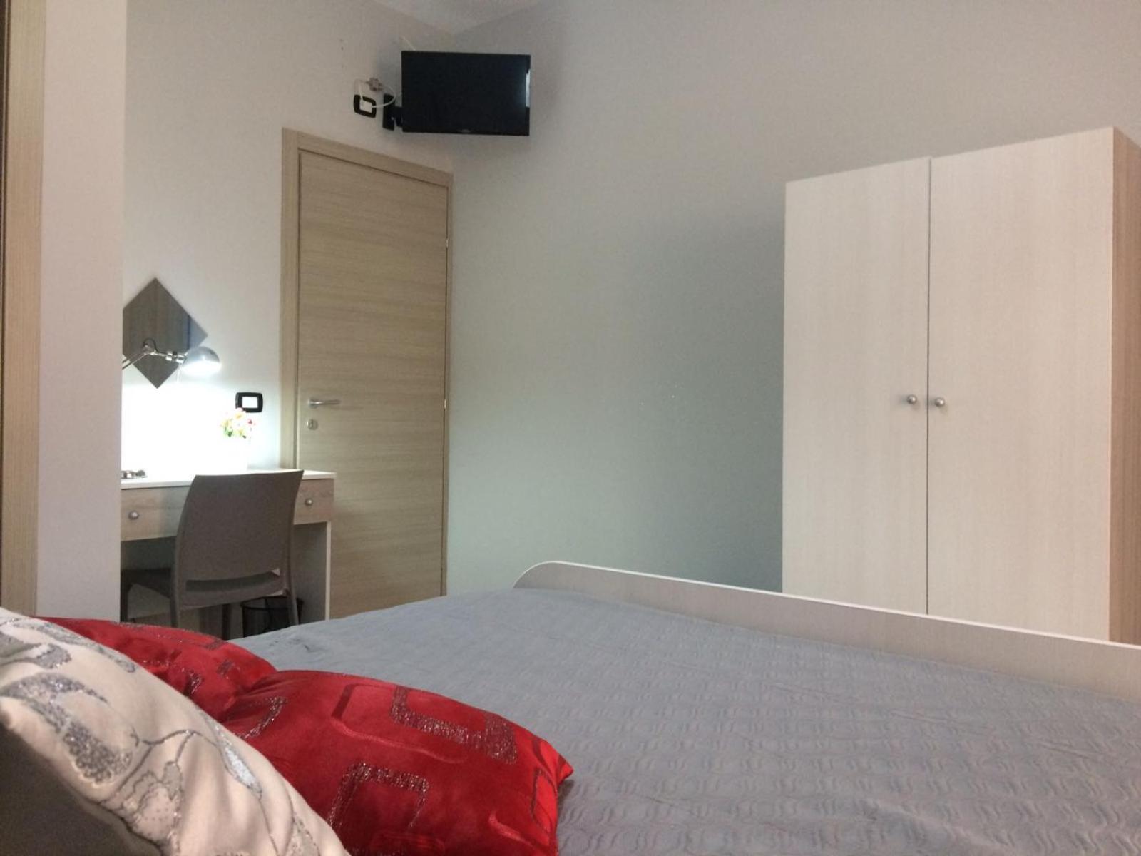 Double Room with Balcony (3 Adults) photo 1