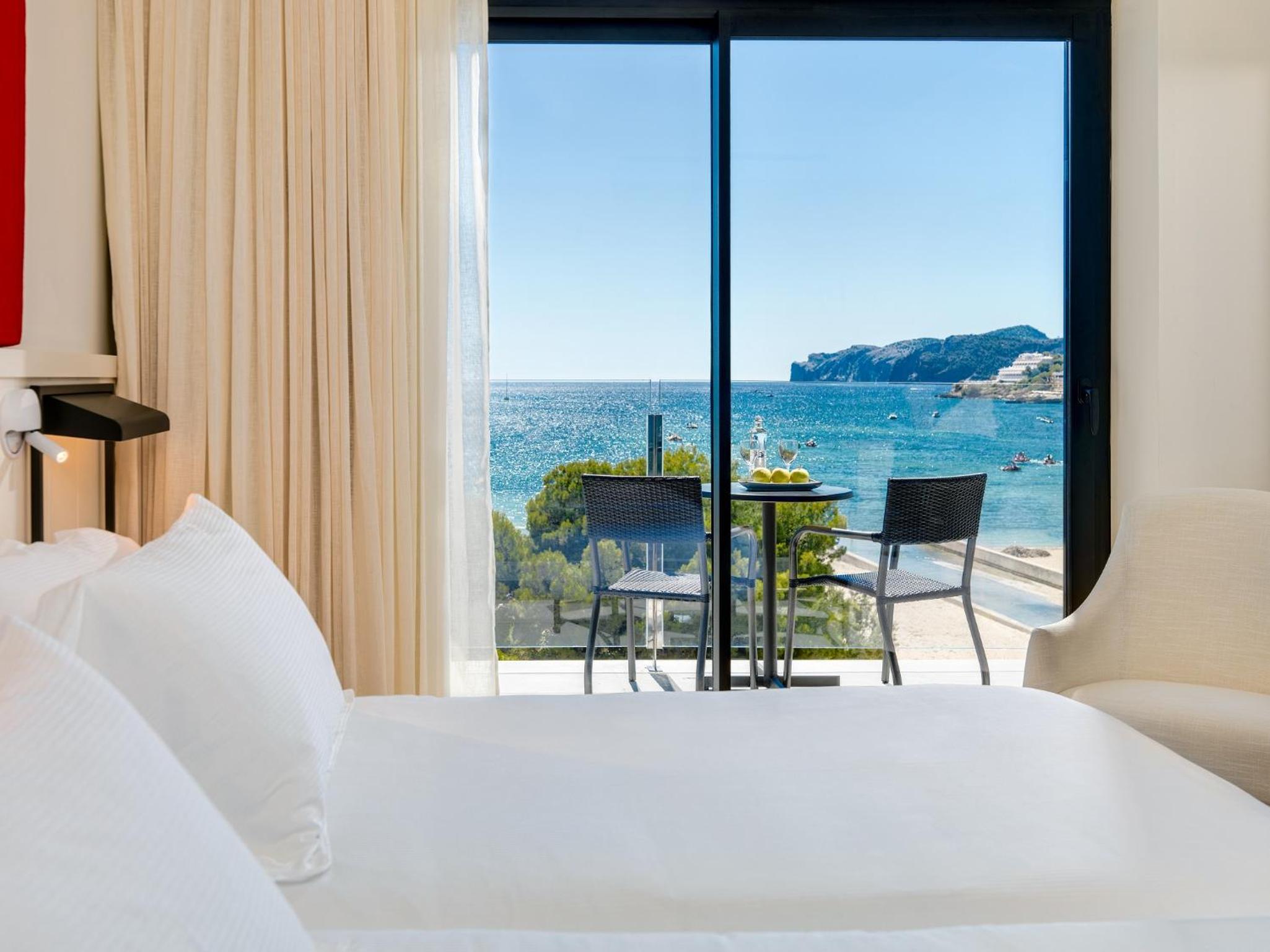 Superior Double Room with Sea View  - Photo 2