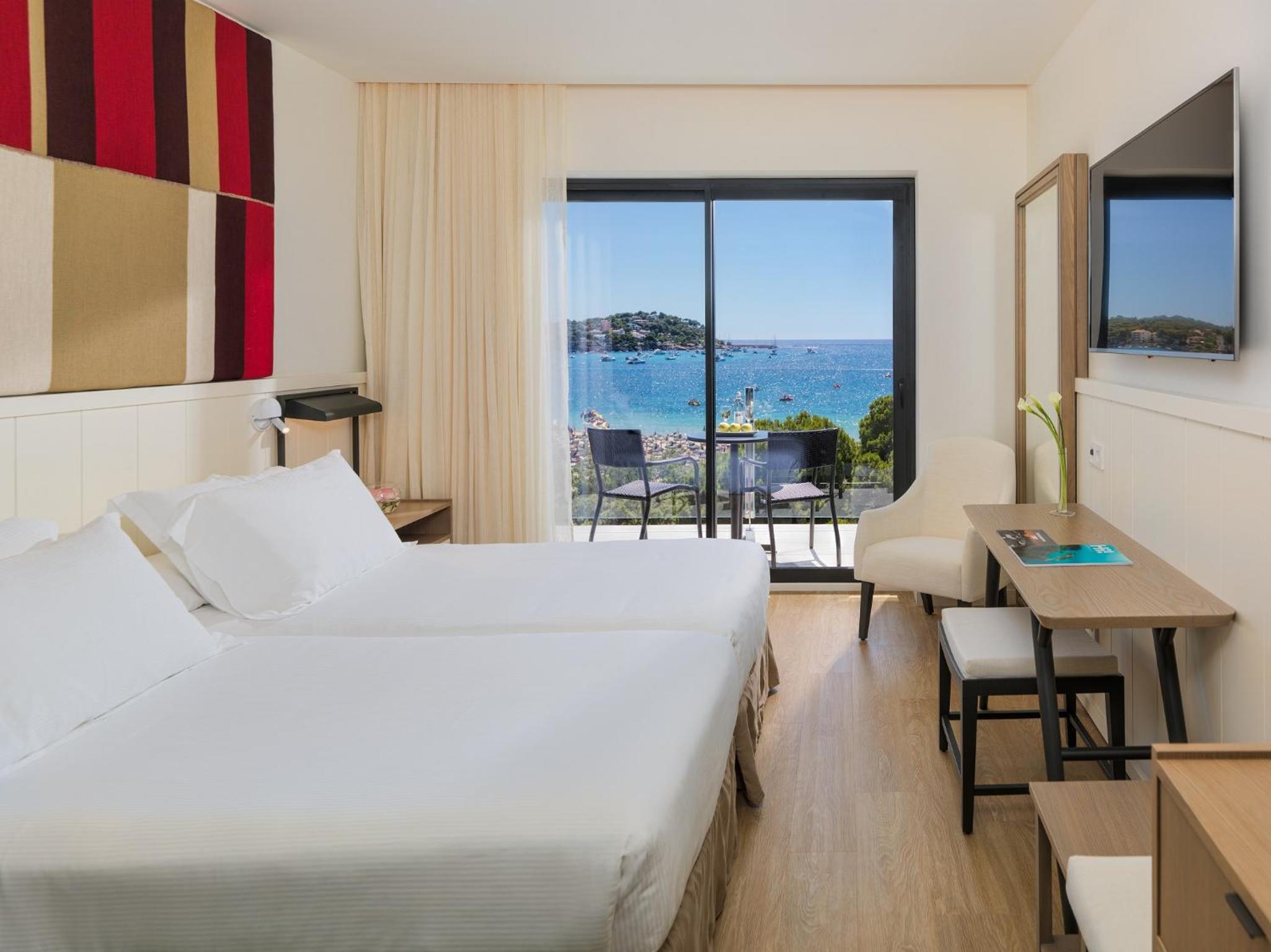 Superior Double Room with Sea View  - Photo 1
