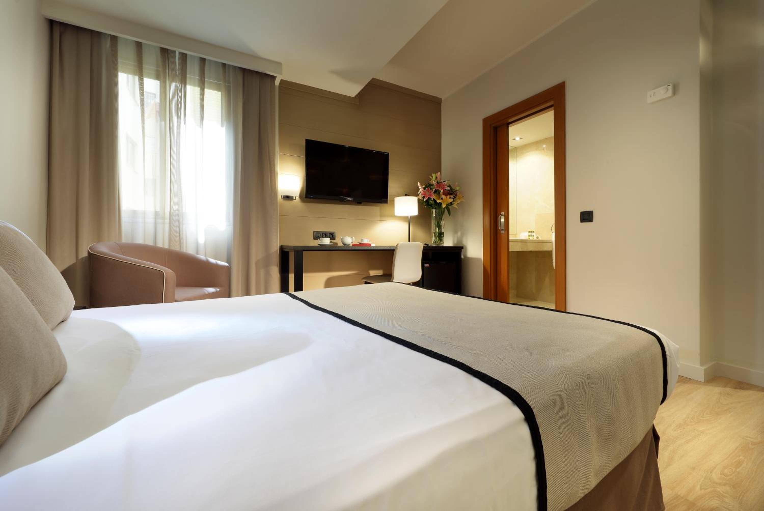 Economy Double Room with Parking