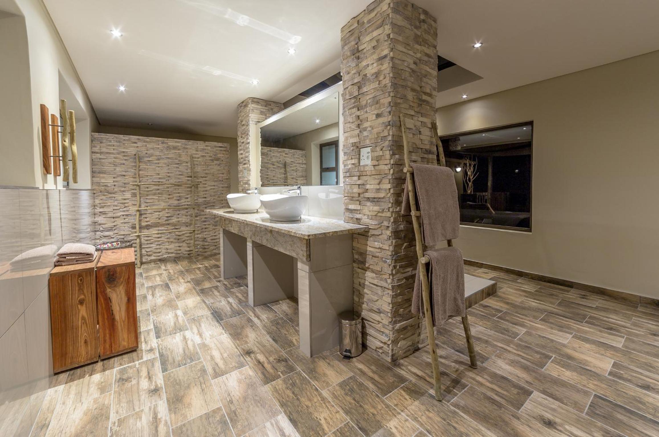 Junior Suite with Private Splash Pool photo 2