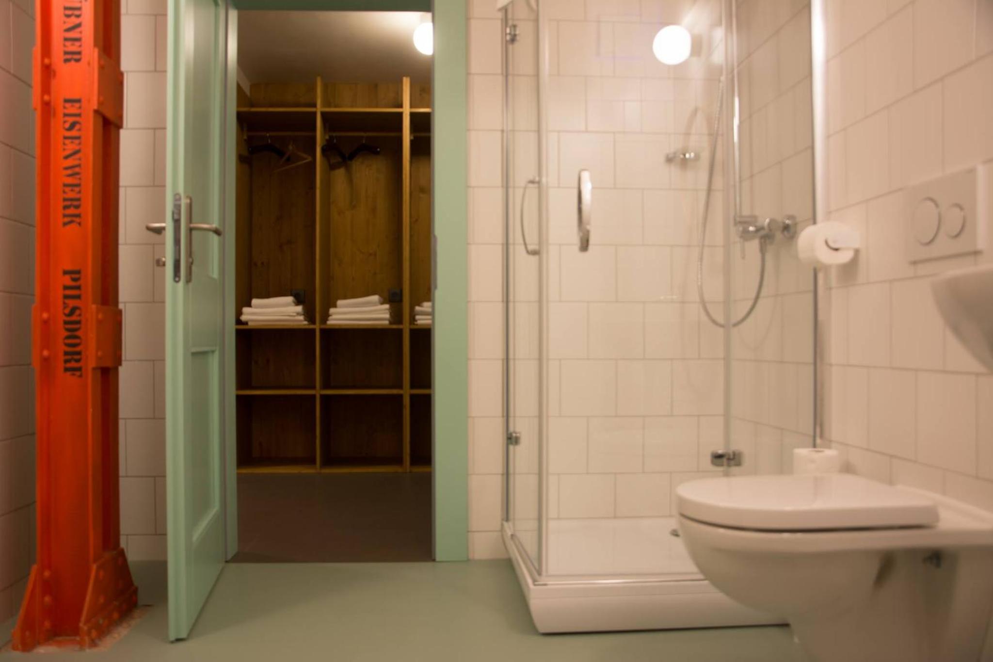 Quadruple Room - Photo 7