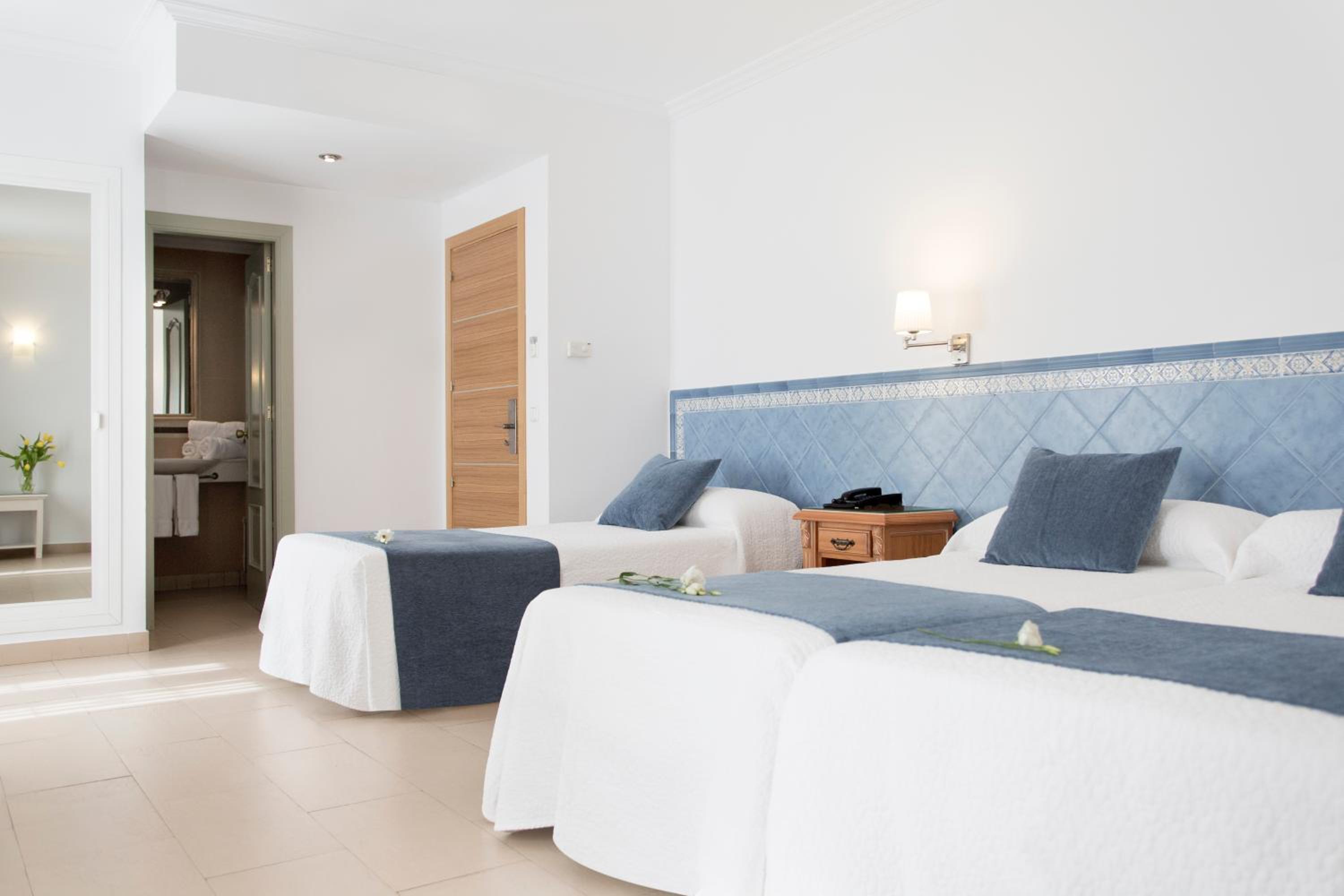 Triple Room - Photo 7