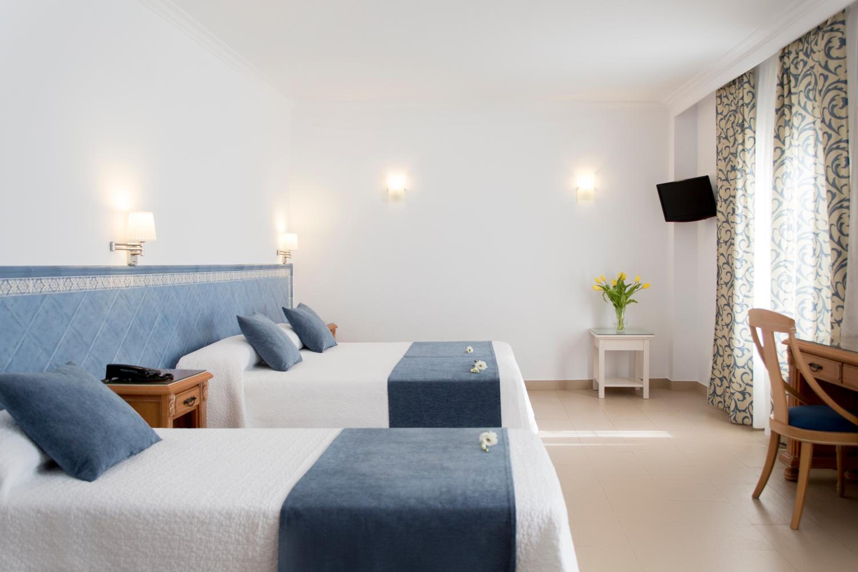 Triple Room - Photo 5