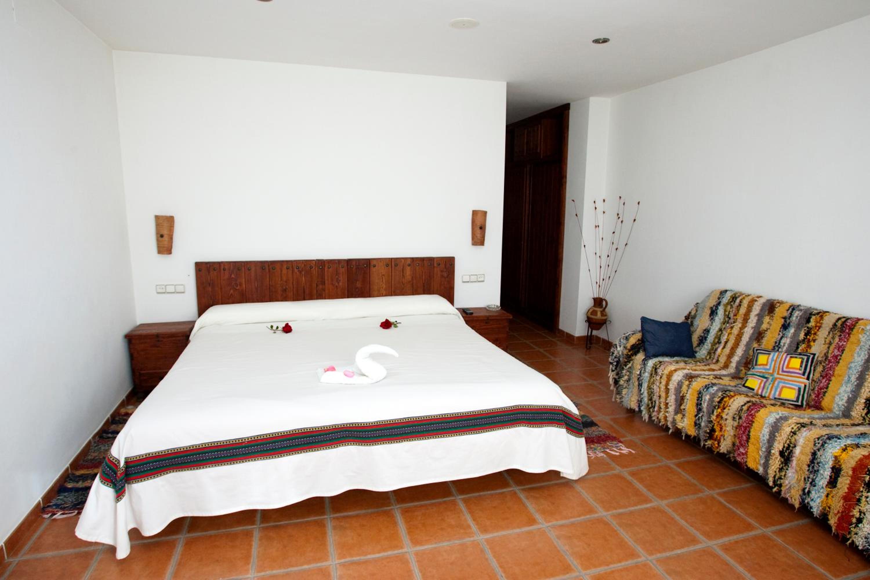 Deluxe King Room - Photo 1