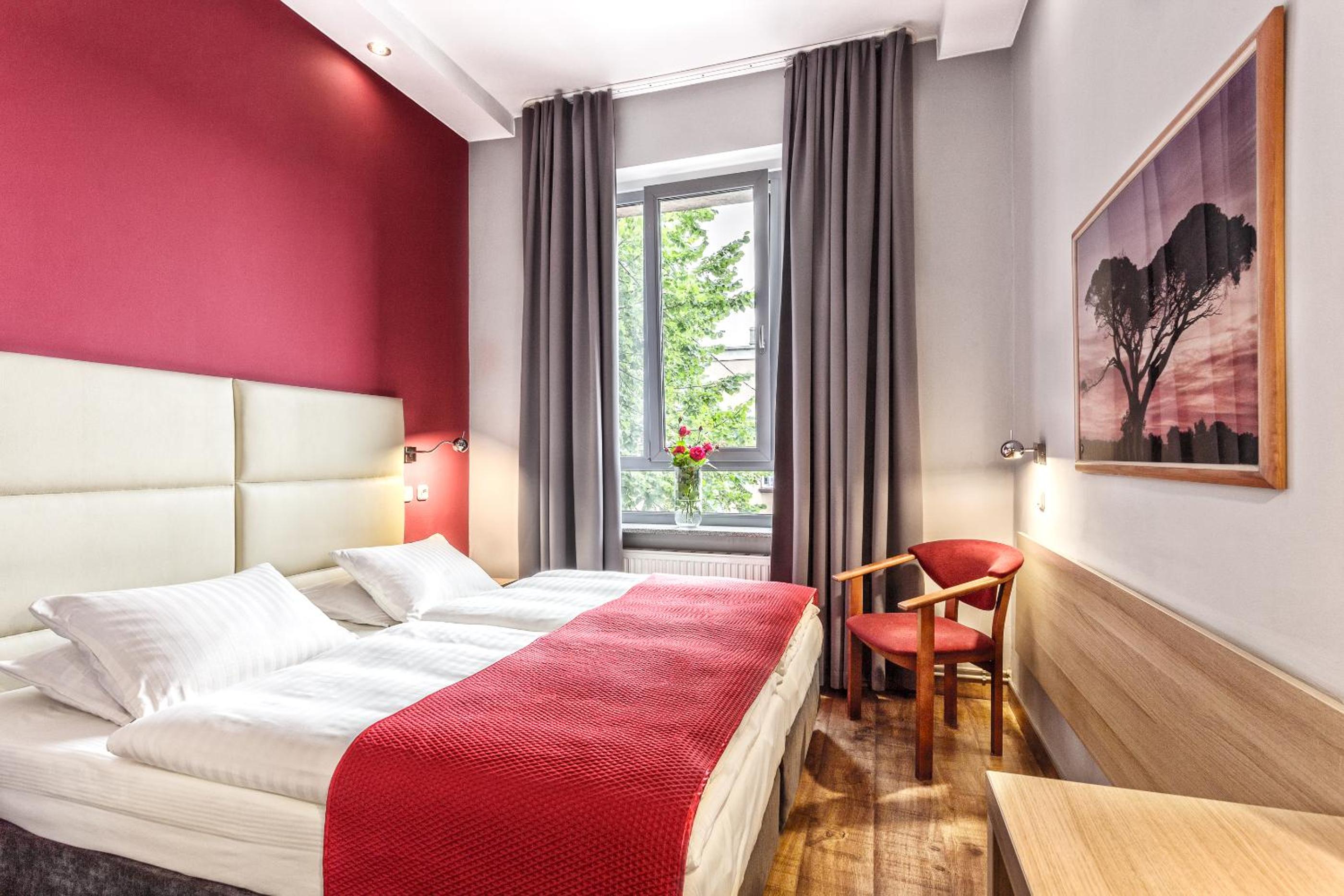 Standard Double or Twin Room - Photo 1