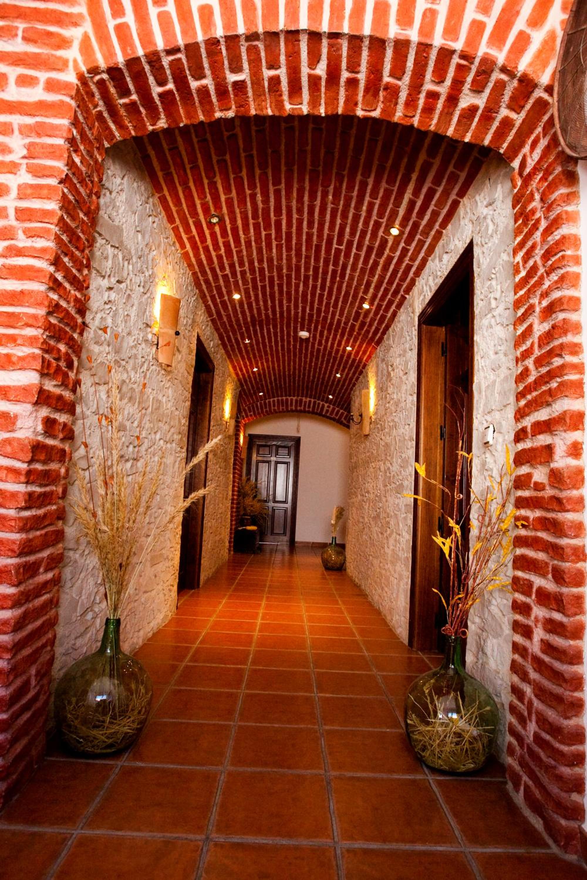 Deluxe Twin Room - Photo 3