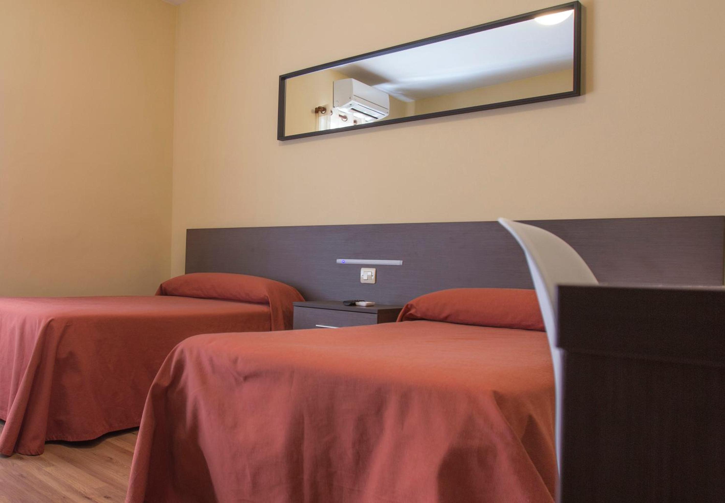 Double or Twin Room - Photo 1