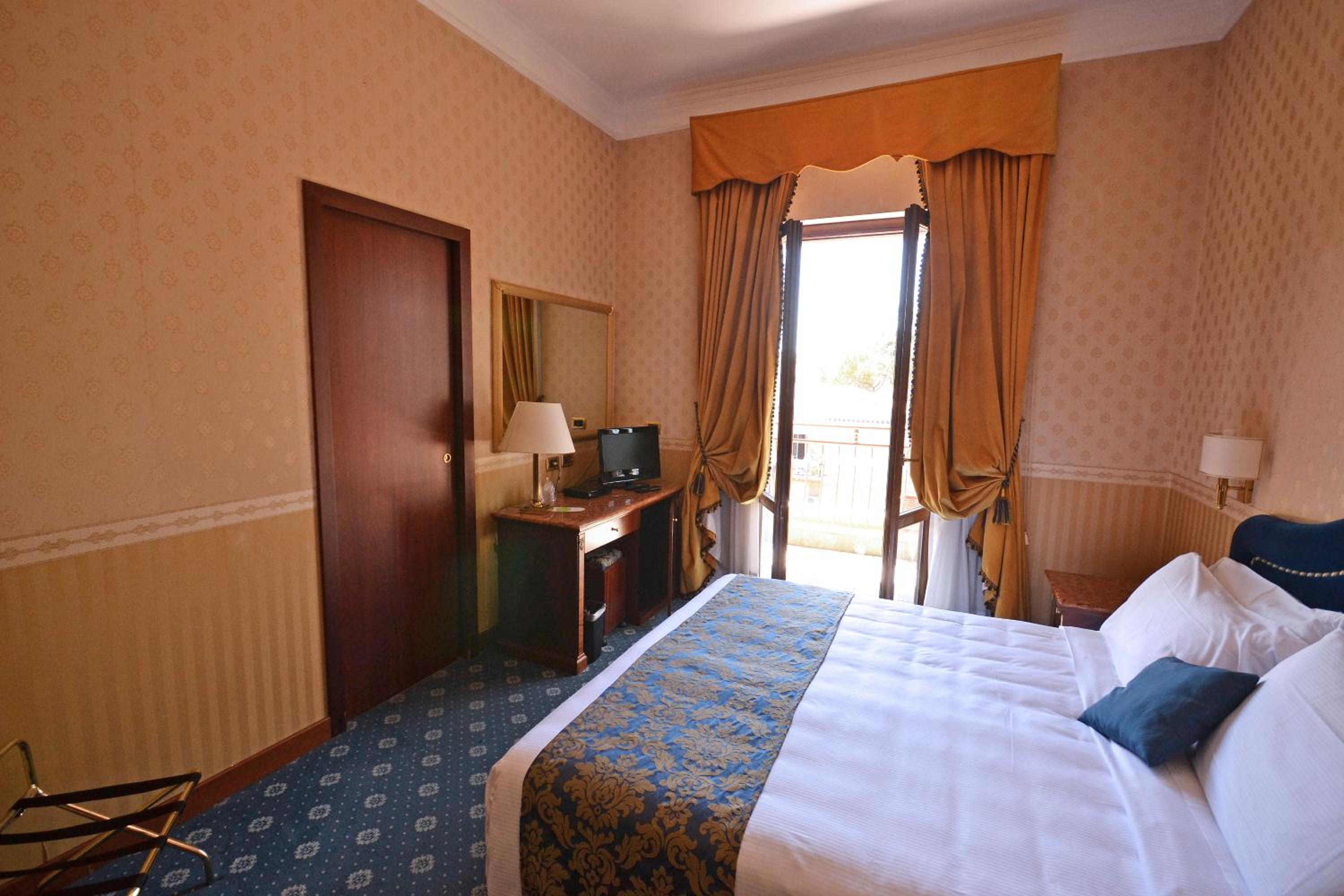 Family Suite photo 2