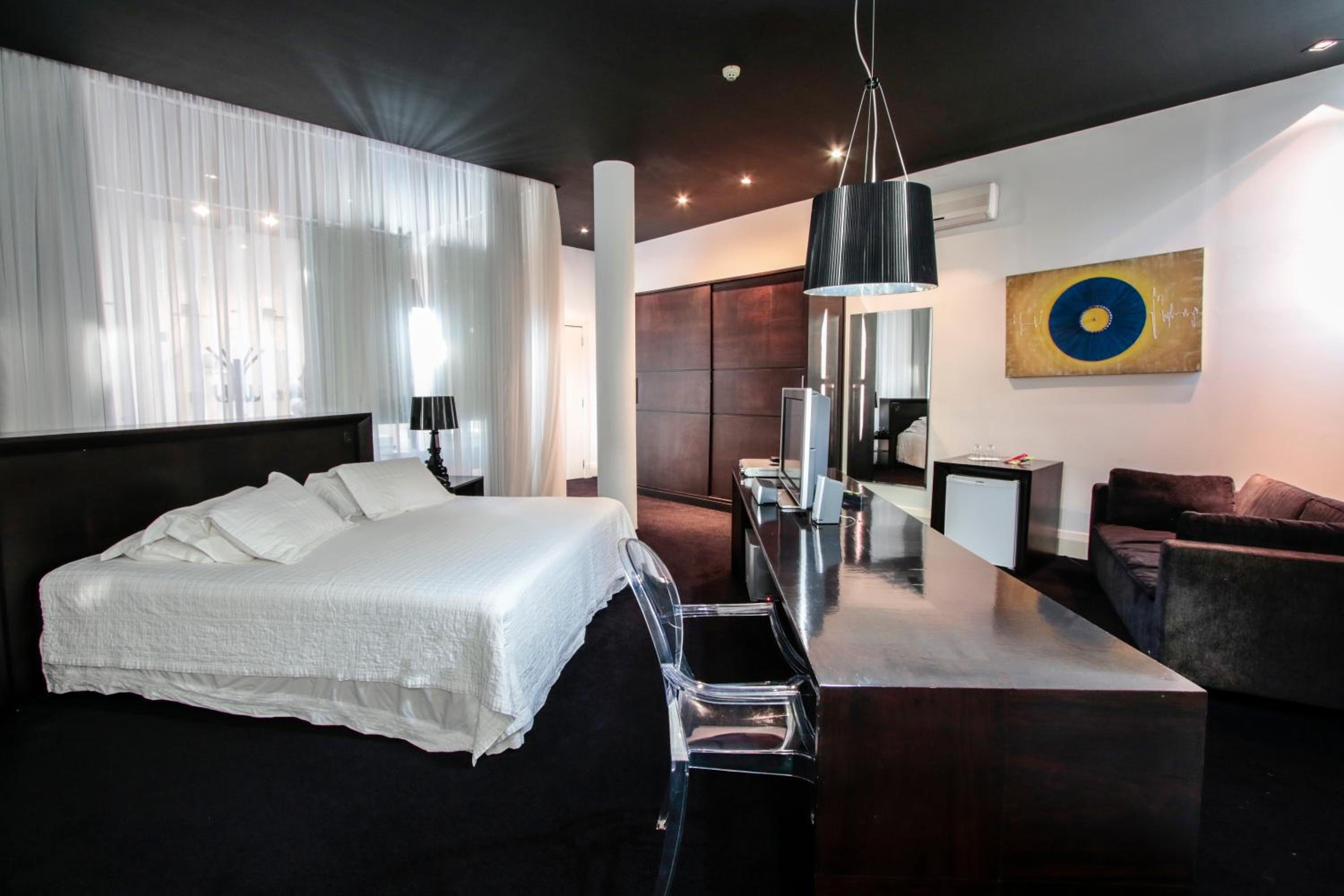 Master Suite with Sea View photo 2